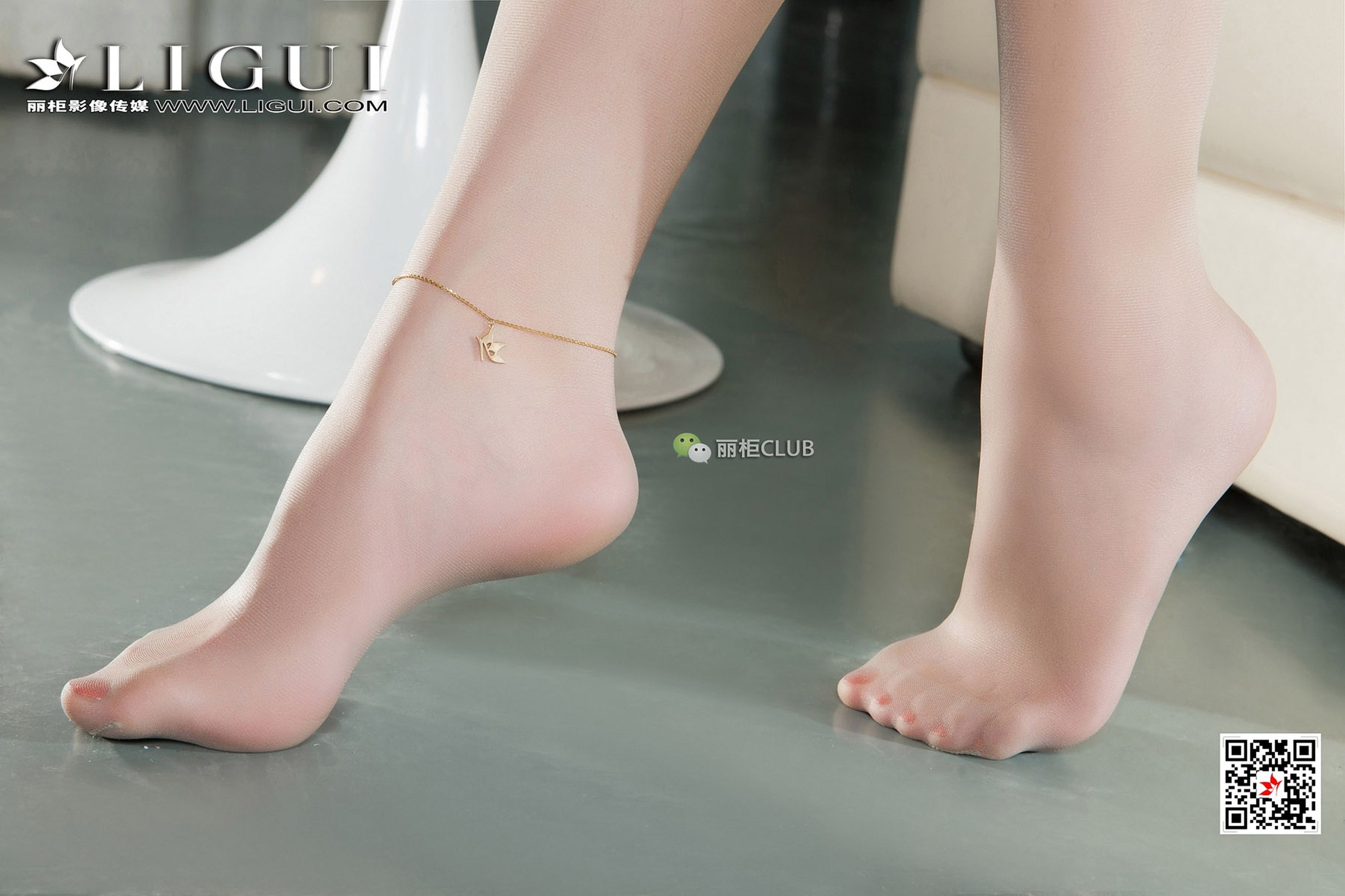 Model Xinyi OL Sofa Foot Ligui