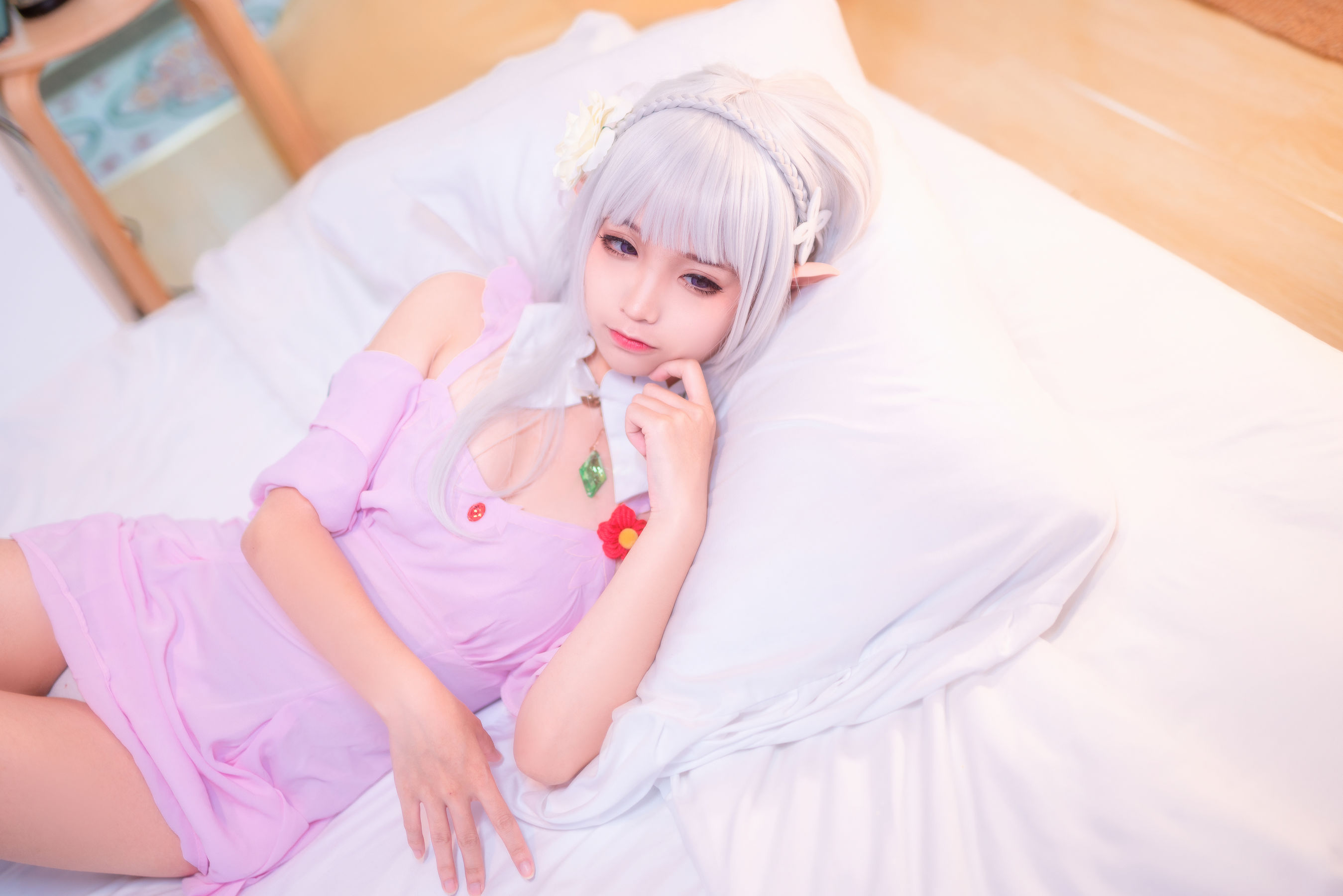 Anime blogger Stupid Mimo Emilia's pajamas