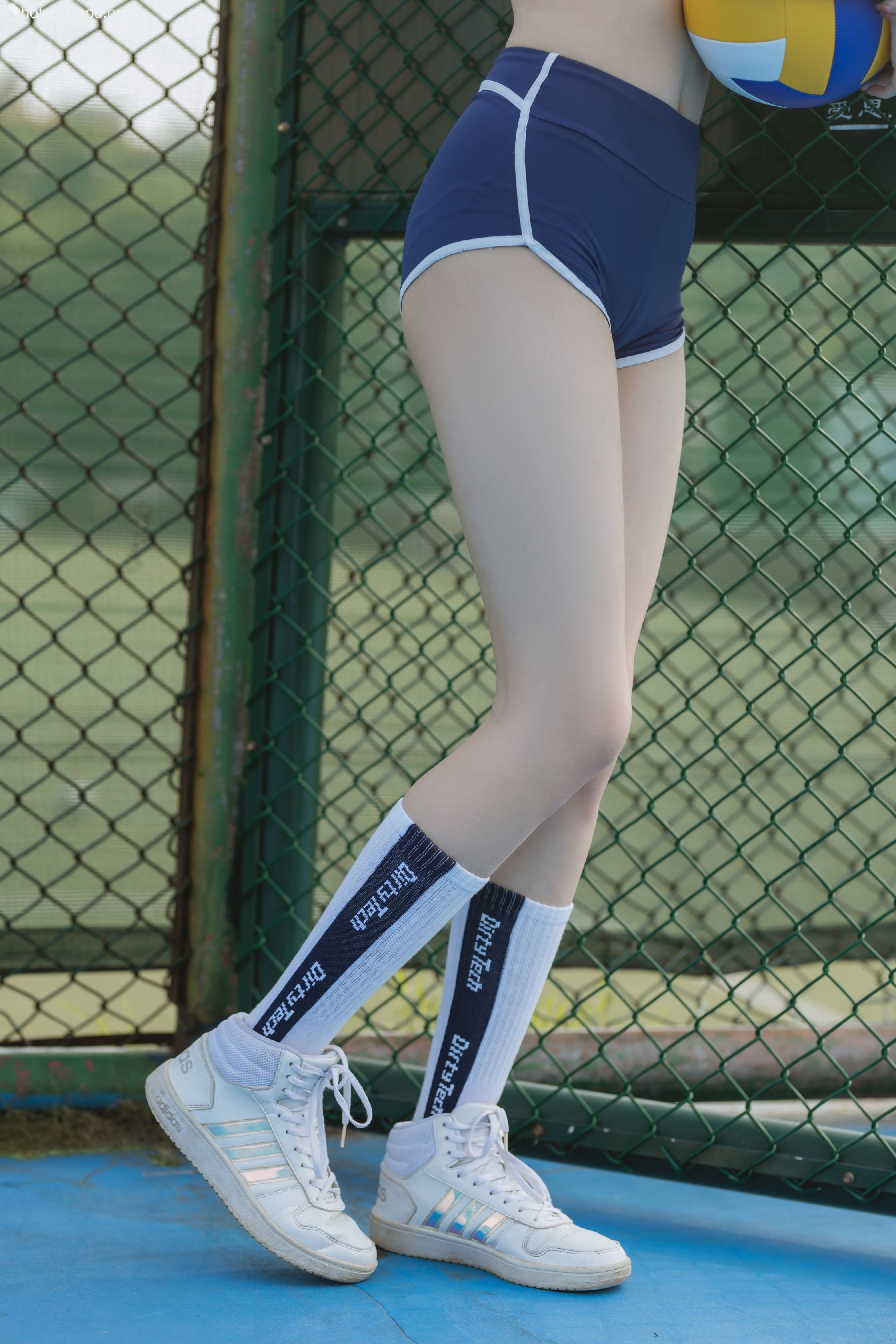 Xu Lan Lan Summer Sports Service