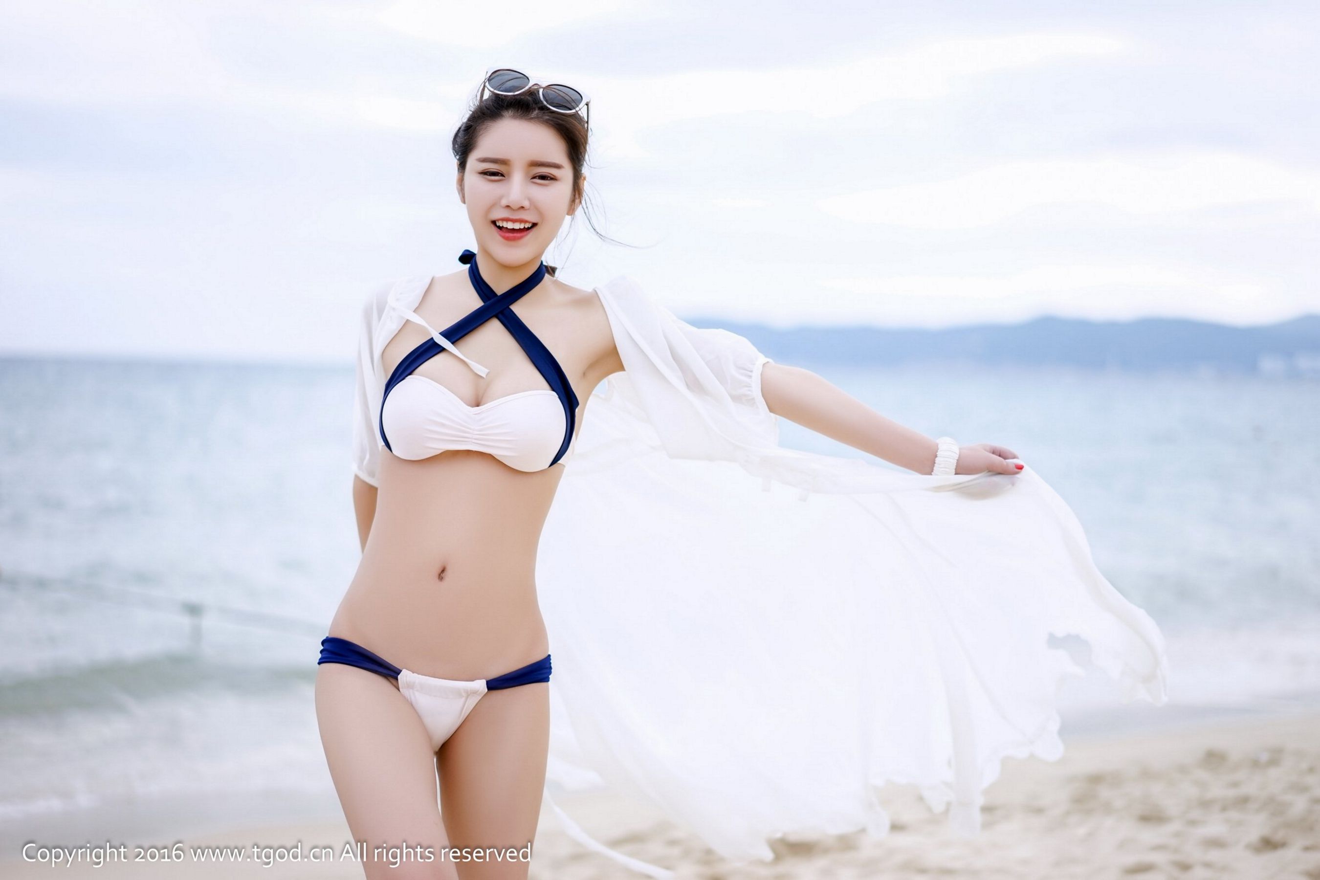 Xu Yanxin Mandy Angel -like smile Maid Christmas costume Push Goddess TGOD