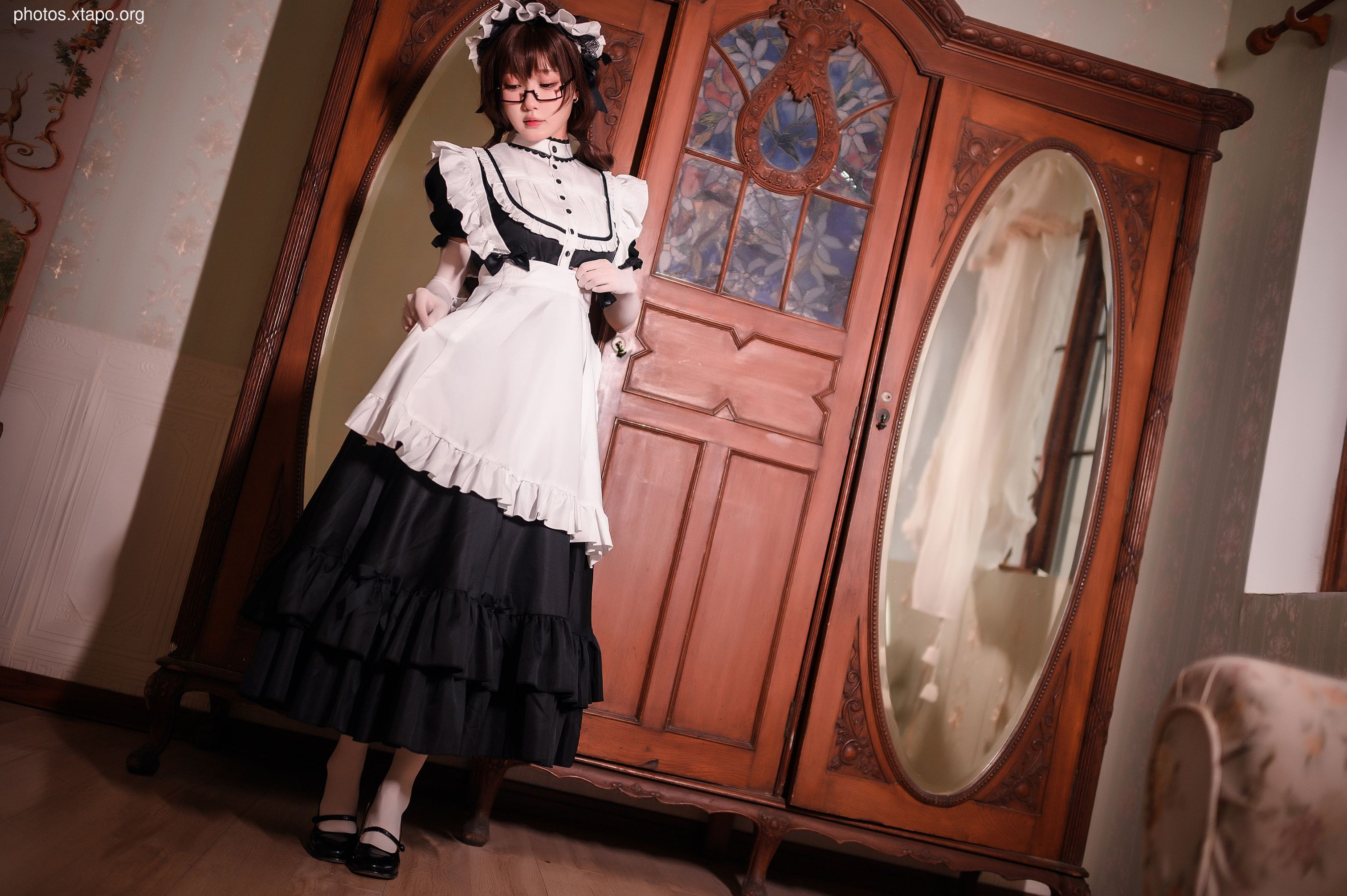 Abao is also a traditional long skirt maid 47P-509MB