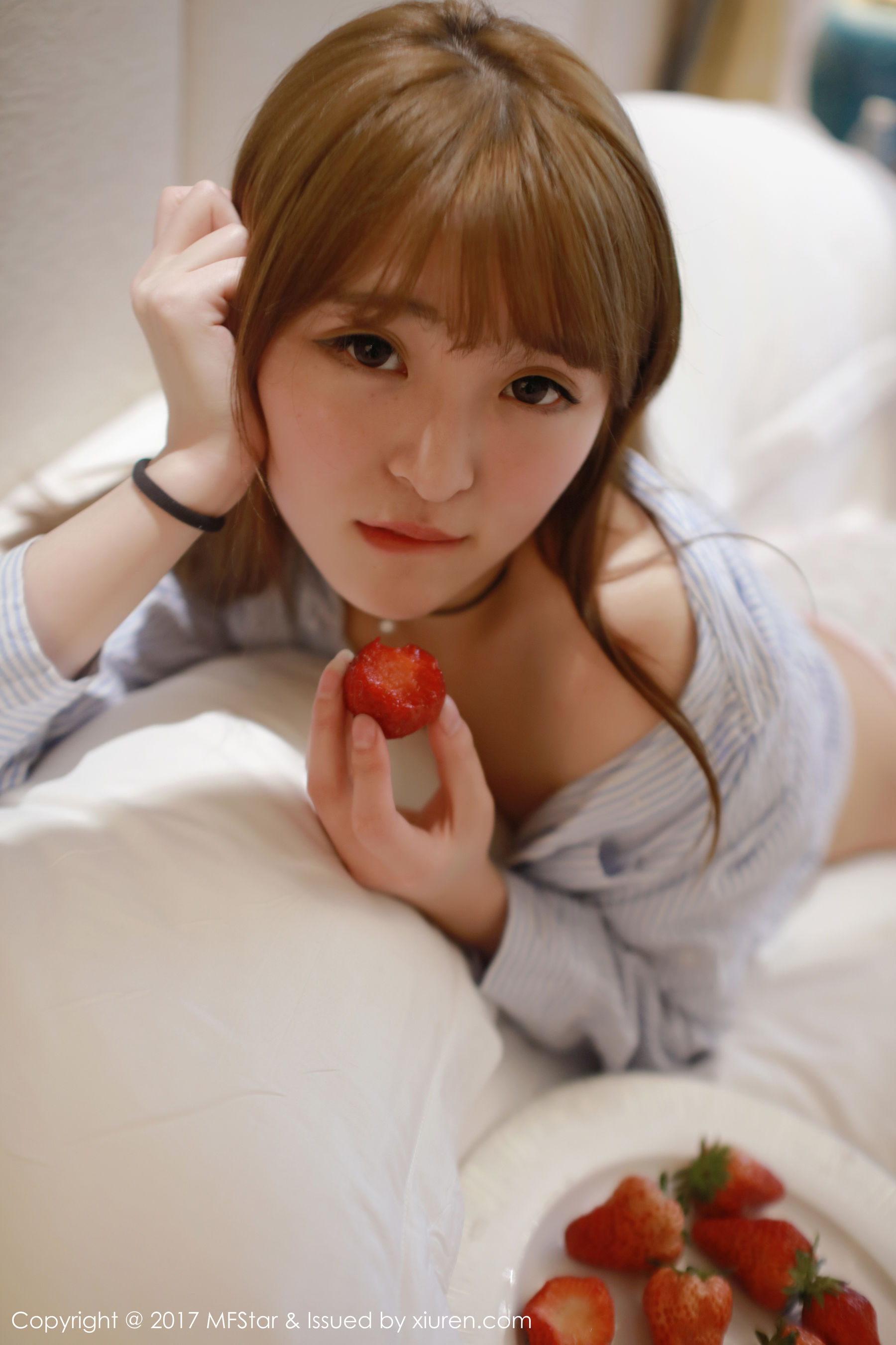 Yi Xiaoqi MOMO Strawberry PantsShirt Series Model Academy MFStar Vol.096