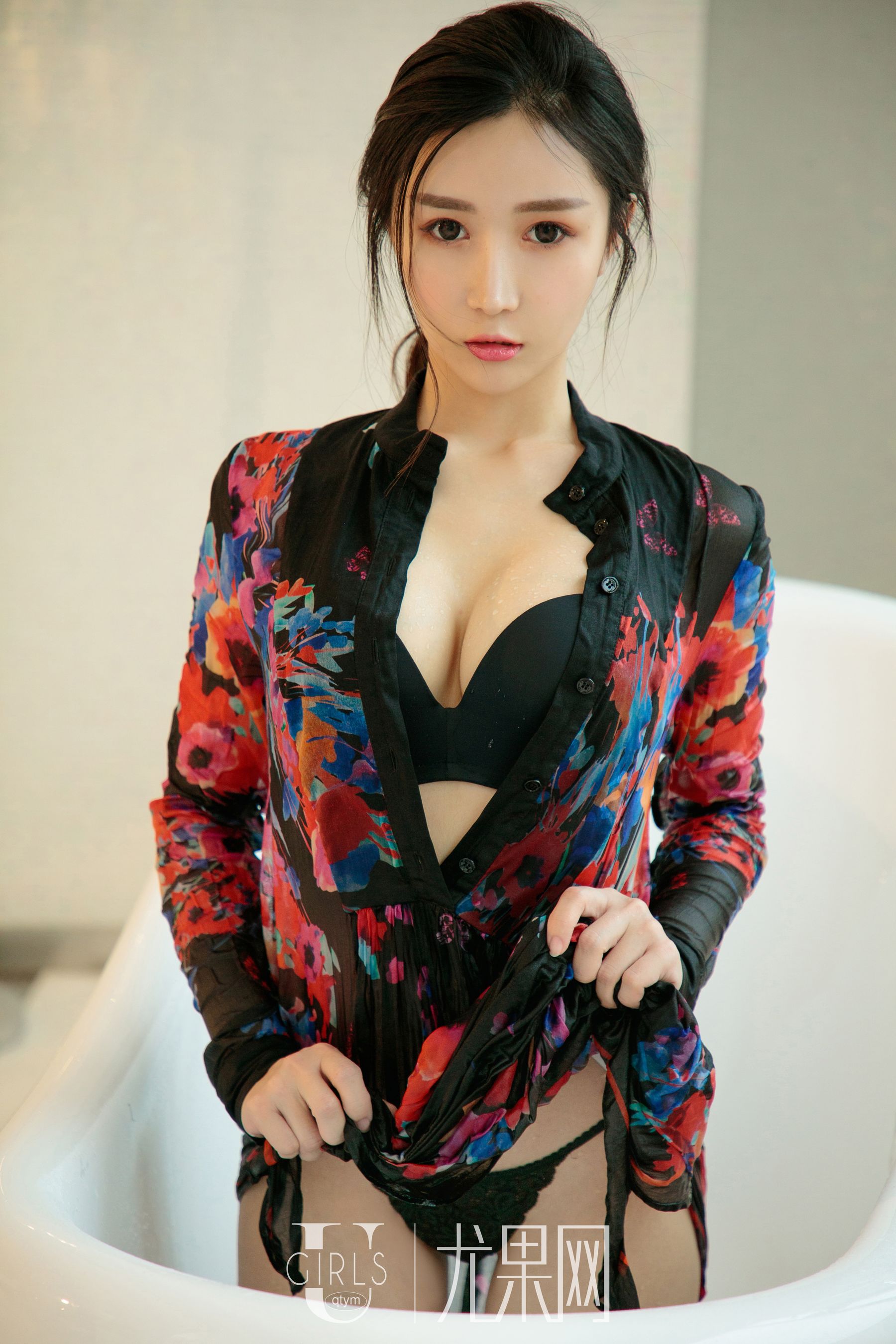 Li Lili Feeling in Summer Youguo Ugirls U372