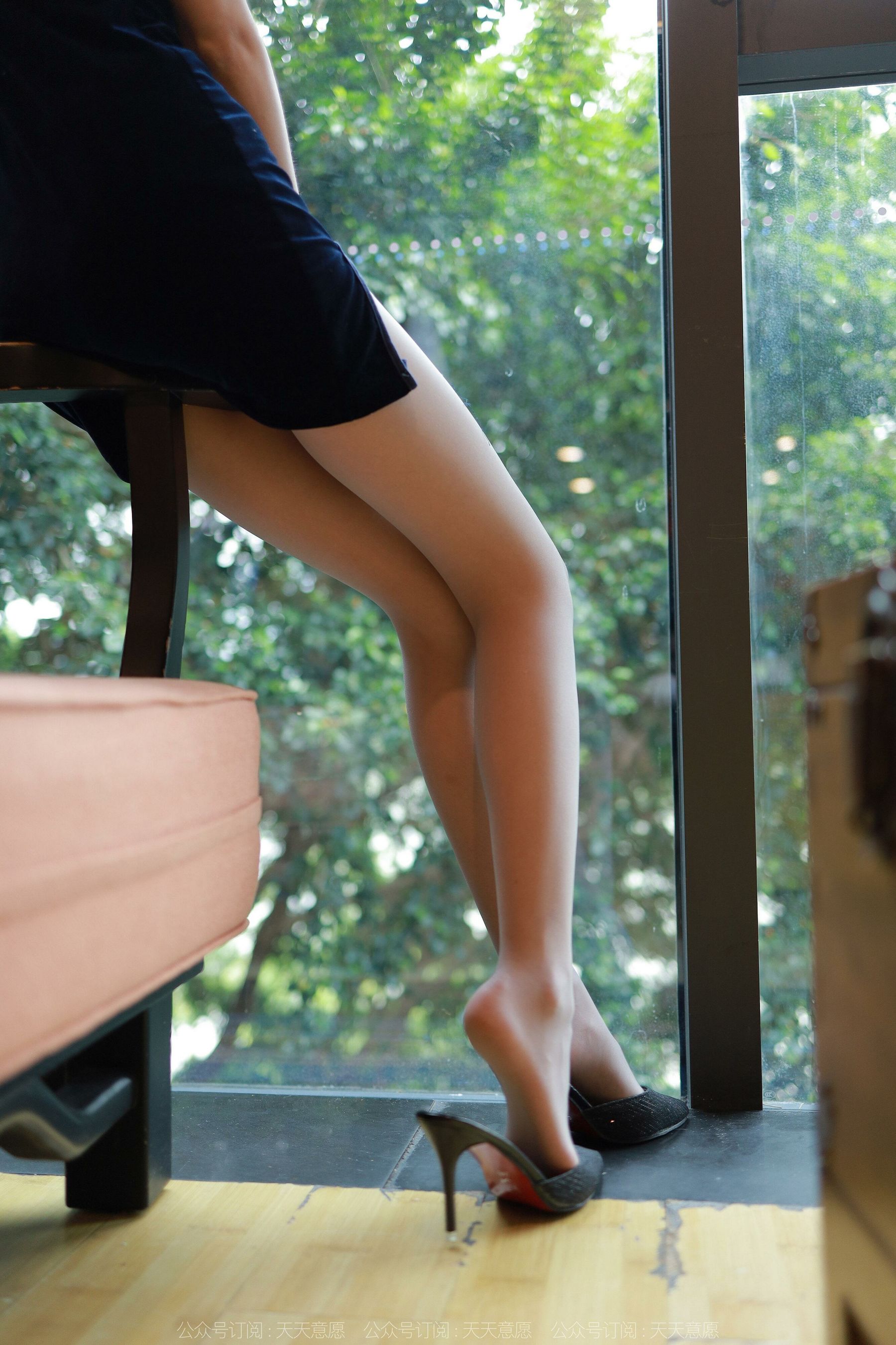 IESS Thoughts and Fun Model: Beauty Cheongsam