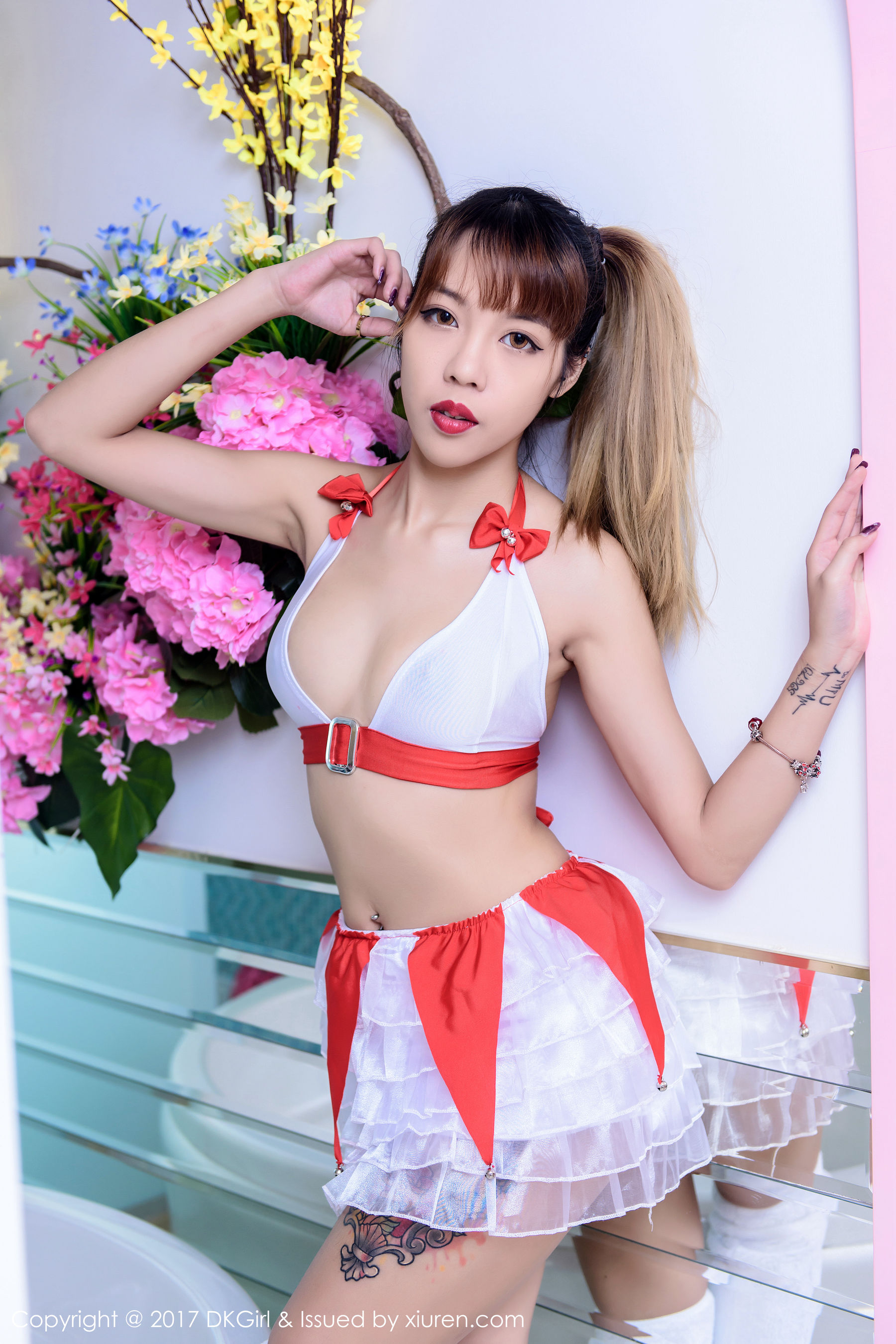 Meow Meow Da Christmas Photo Special Royal Girl DKGIRL Vol.008
