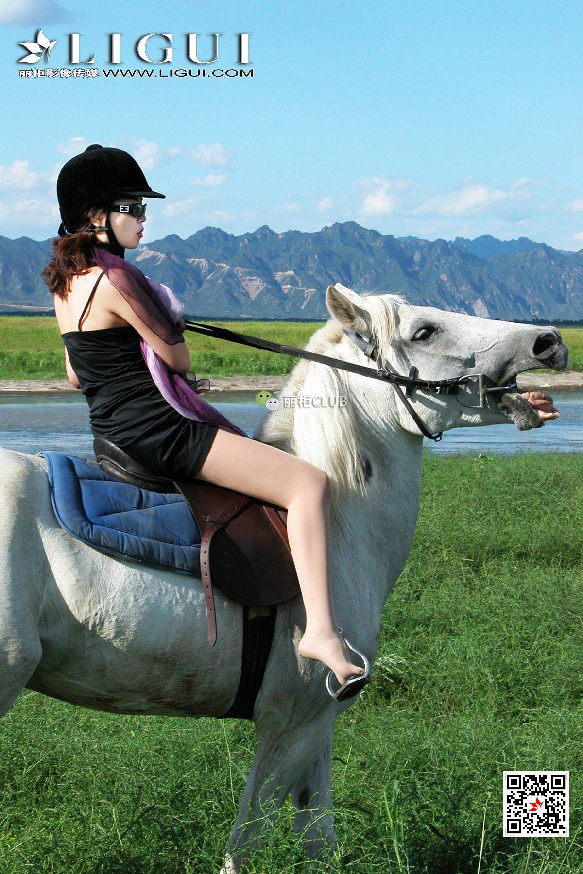 Leg Model Silk Gao White Horse Girl Mith Ligui Beautiful leg silk foot