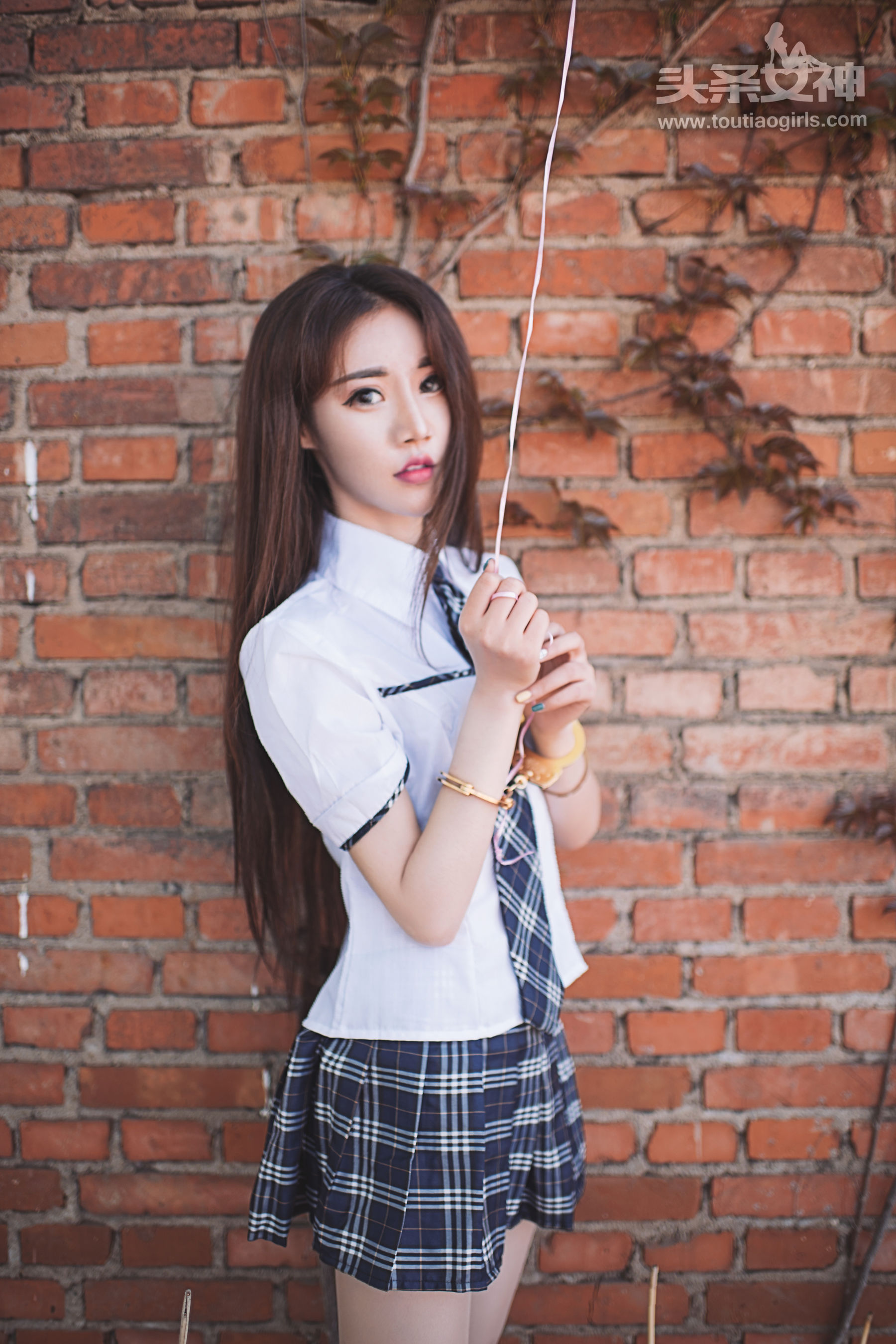 Fan Anni Experience Girl Headline Goddess