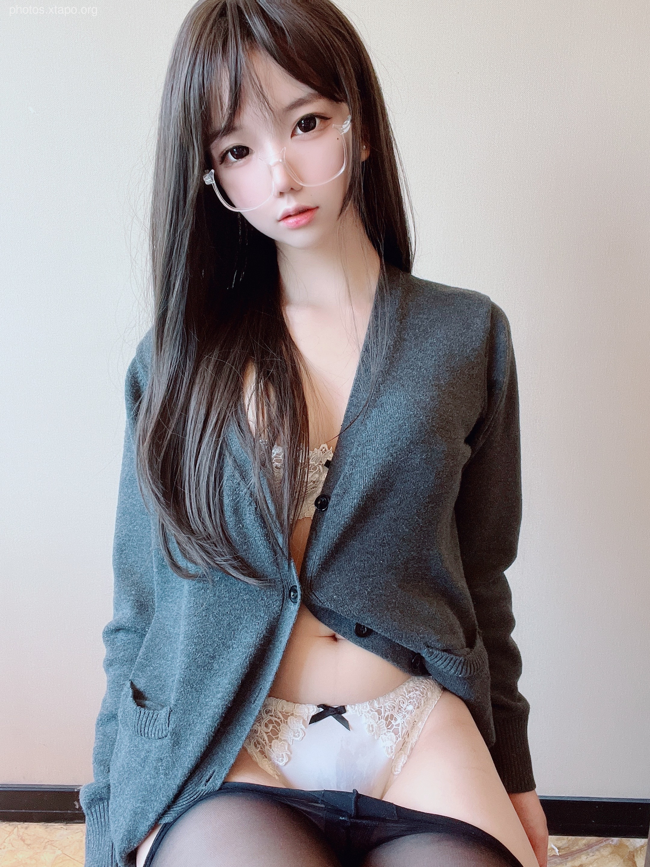 rainy black silk white lace 51p