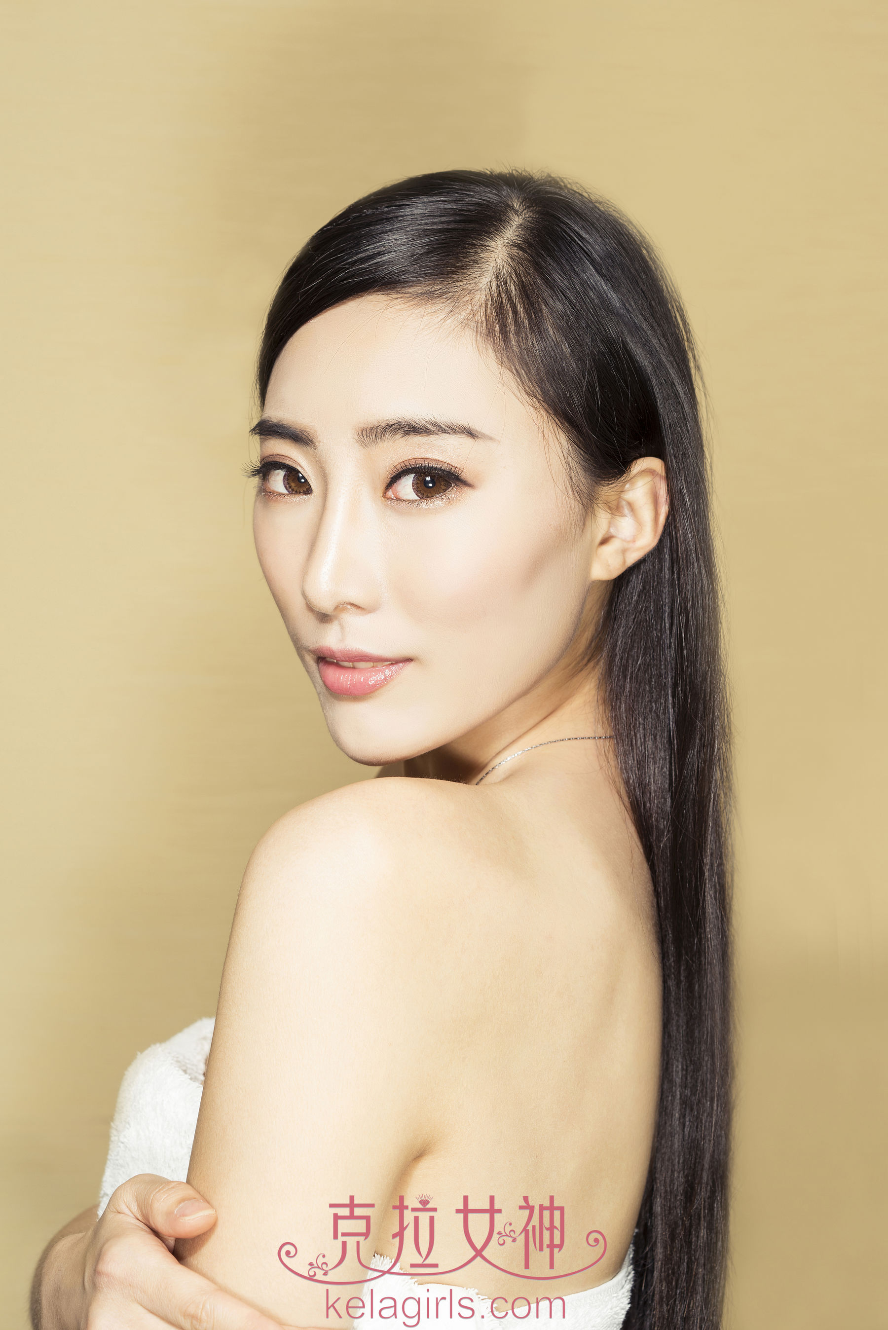 Yinger Supermodel Love Newsman Crane Goddess