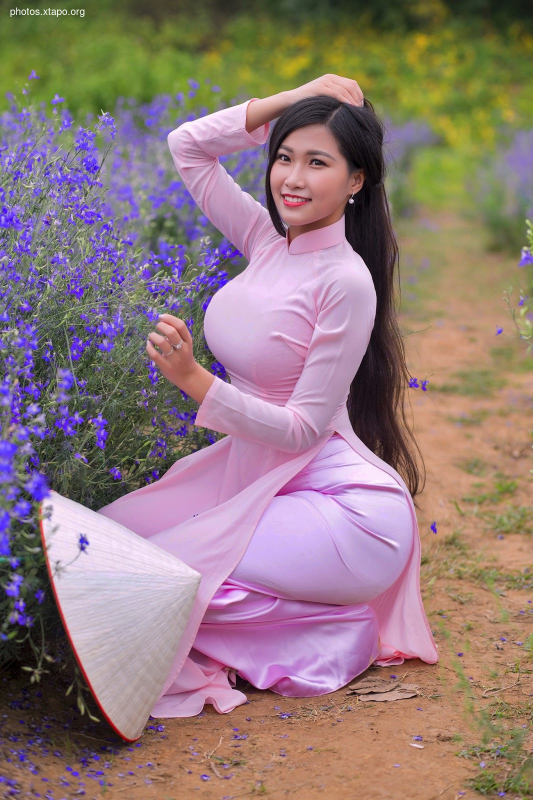 Piercing ao dai: beautiful or not beautiful?
