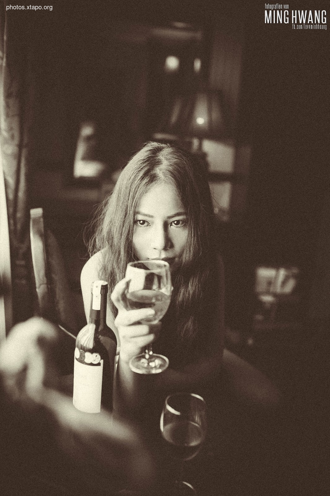 Making friends with pictures, having sex with skeleton