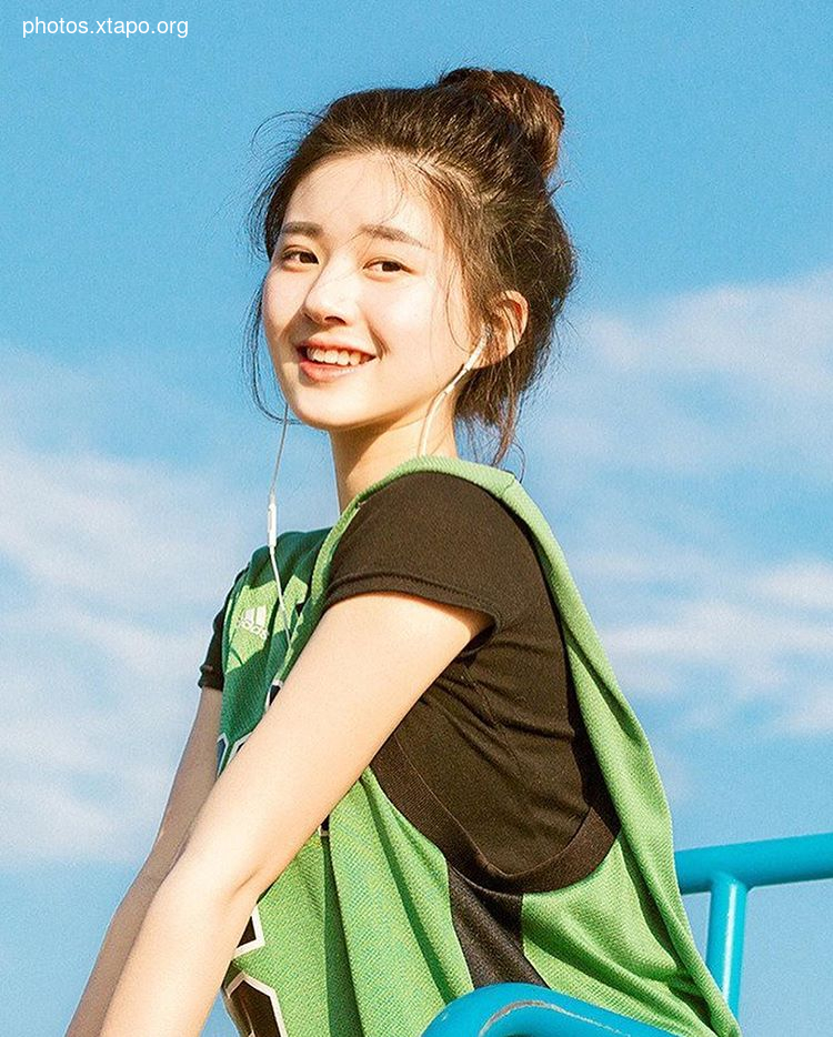 Zhao Lo Tu 赵露思,