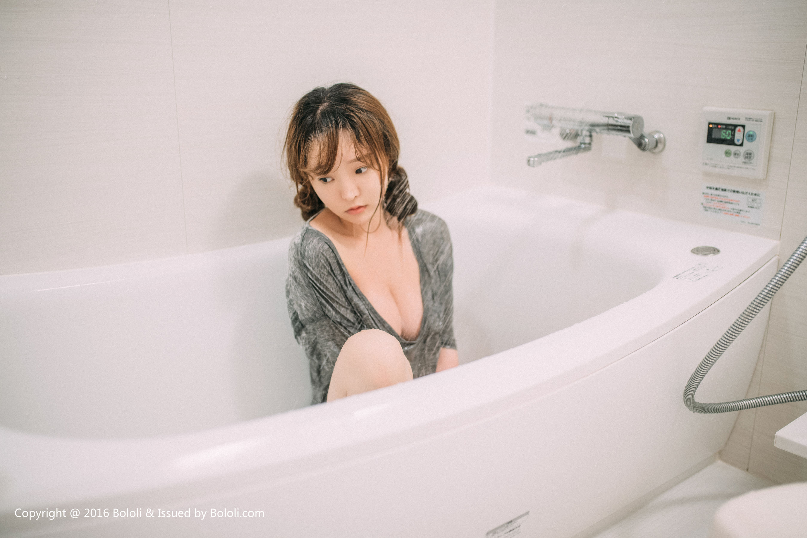 Liu Yanqi Bathing Girl VS Drunk Wife Bololi Bolo Society Bol.064