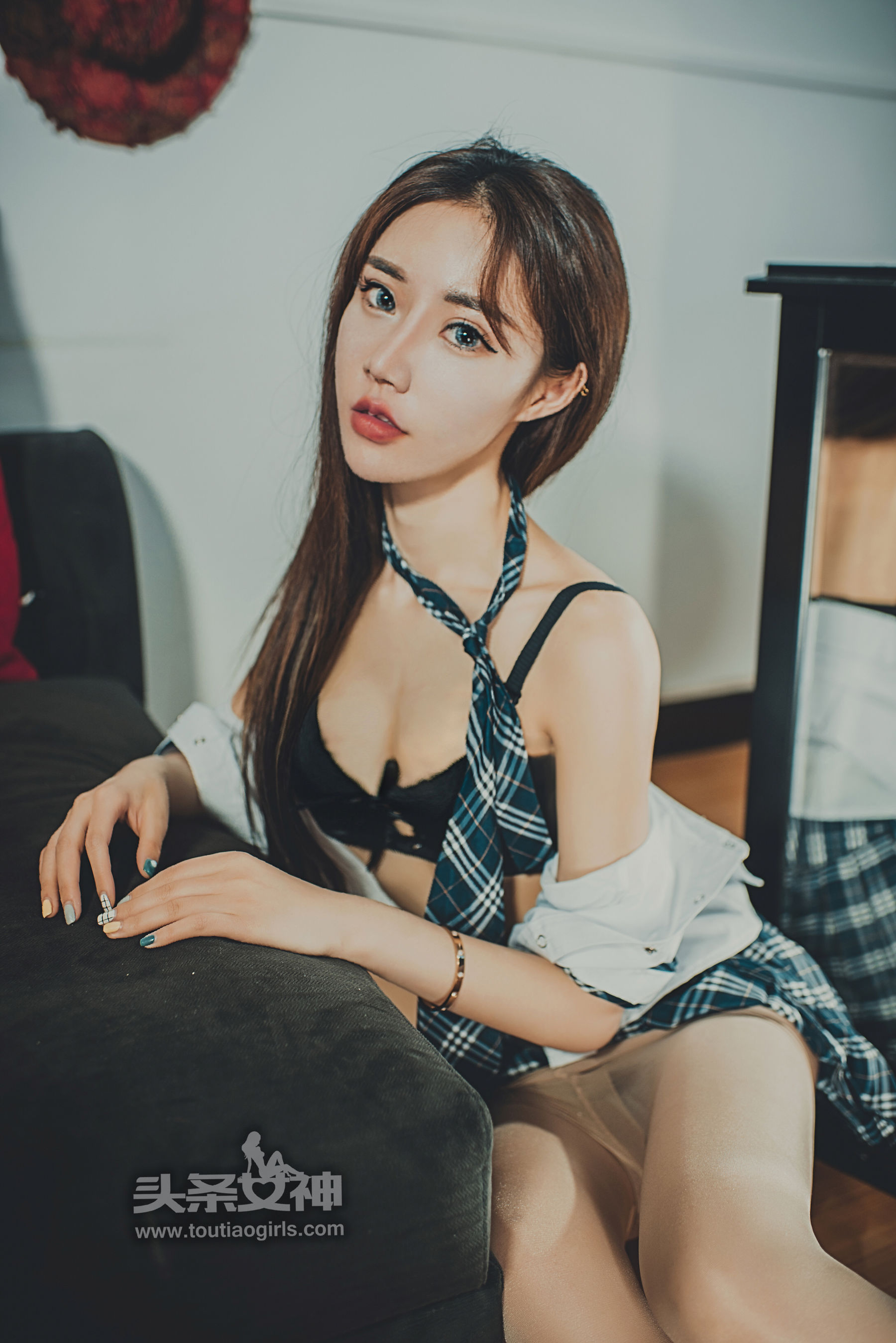 Fan Anni Experience Girl Headline Goddess