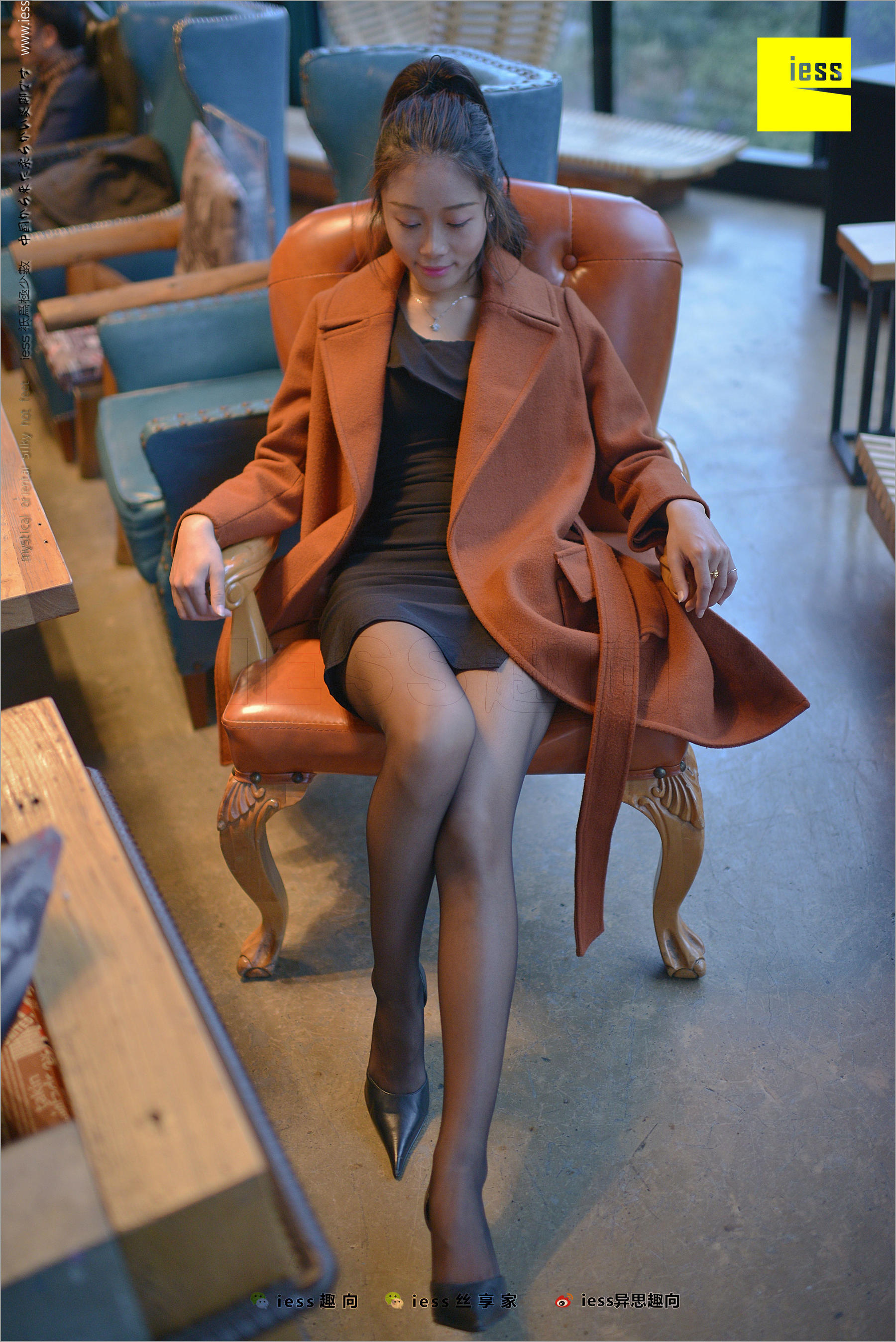 Little Black Girl Black Silk Beautiful Legs Different Thinking to IESS Silk Foot Bento 209