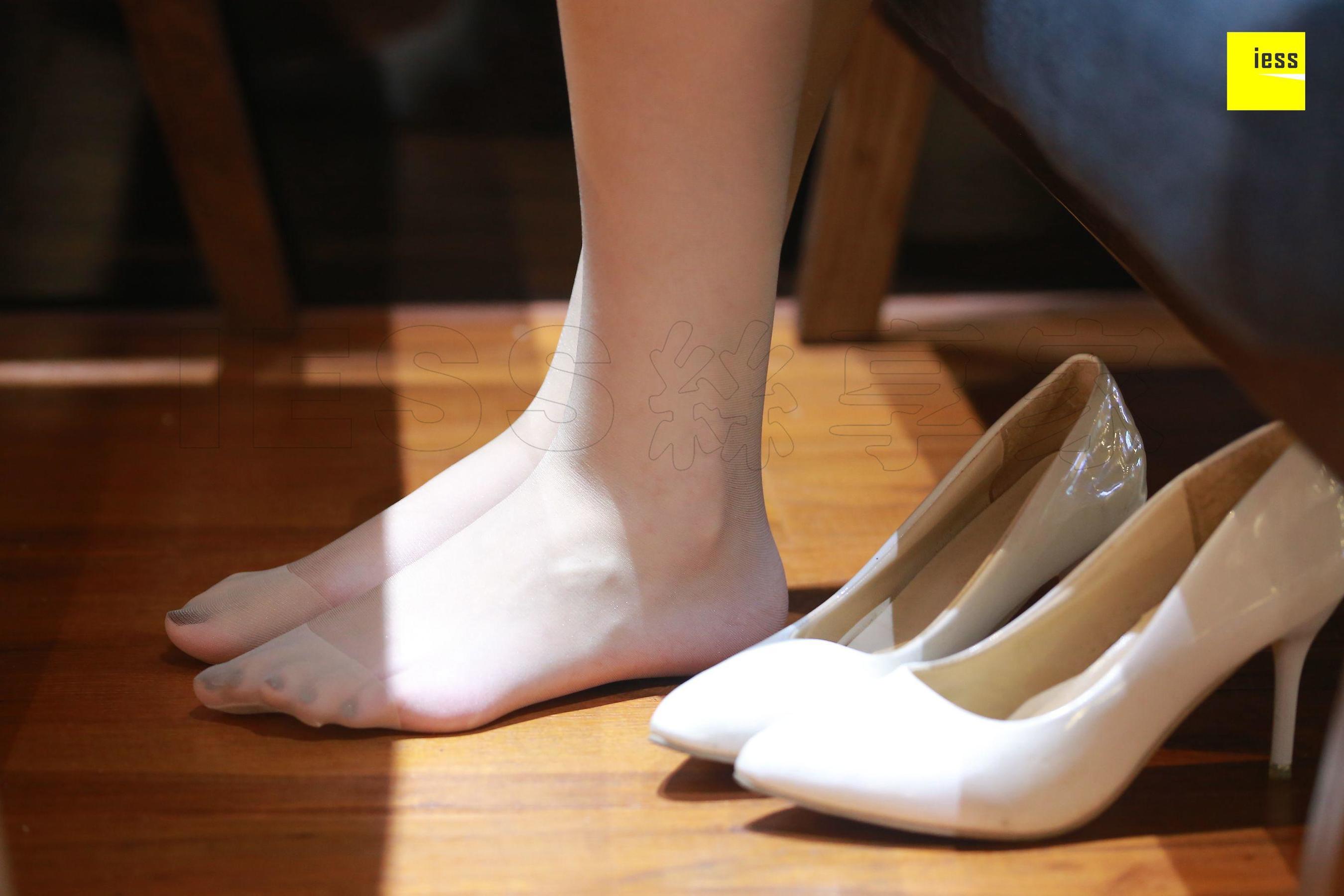 Domineering Xinxin Ye Domineering Woman Staging Domineering Black Silk Nurse Xiuren Xiuren No.040