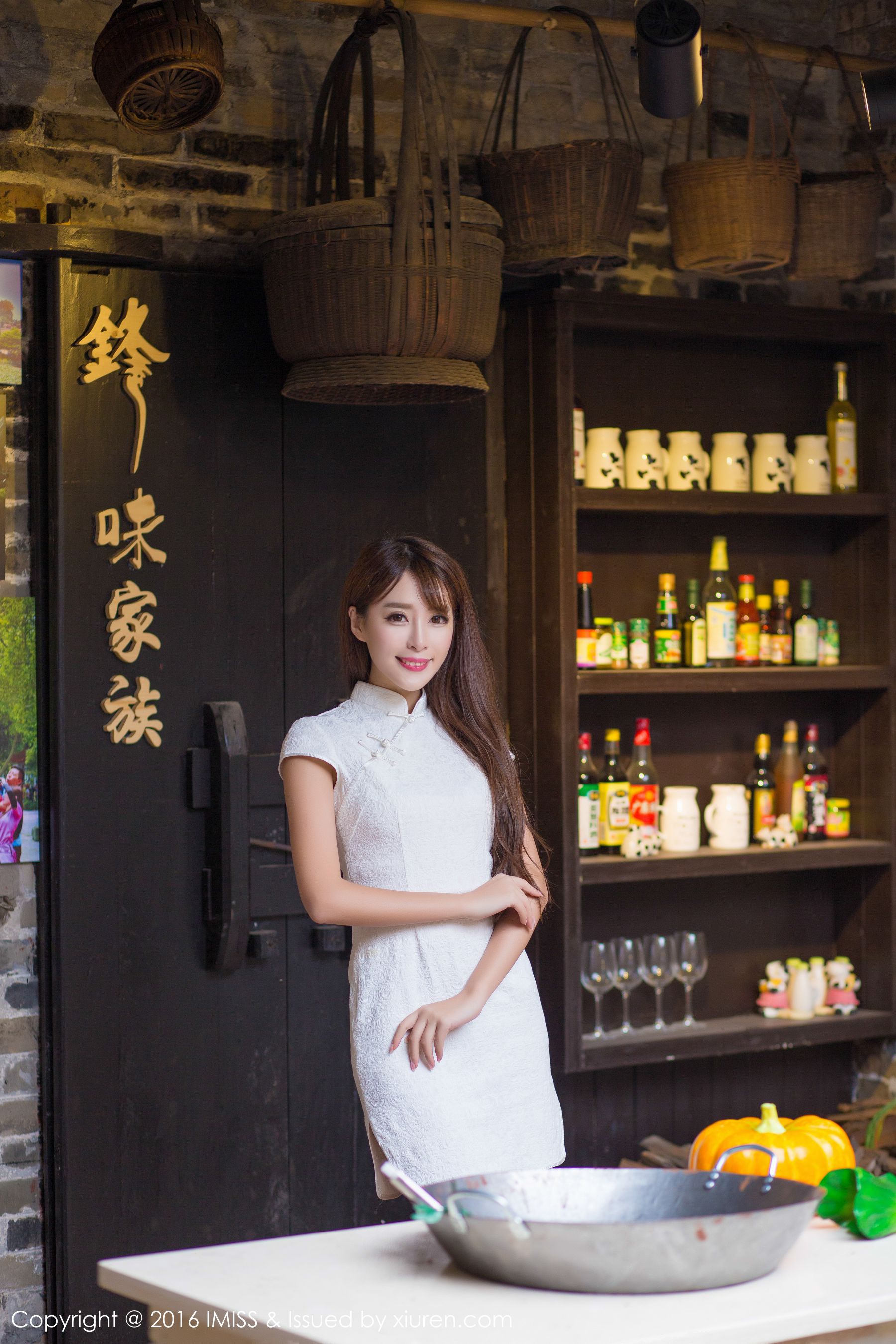 Wang Manni, Tan Xiaoya's Classical Cheongsam Series Ai Mishe Imiss Vol.070