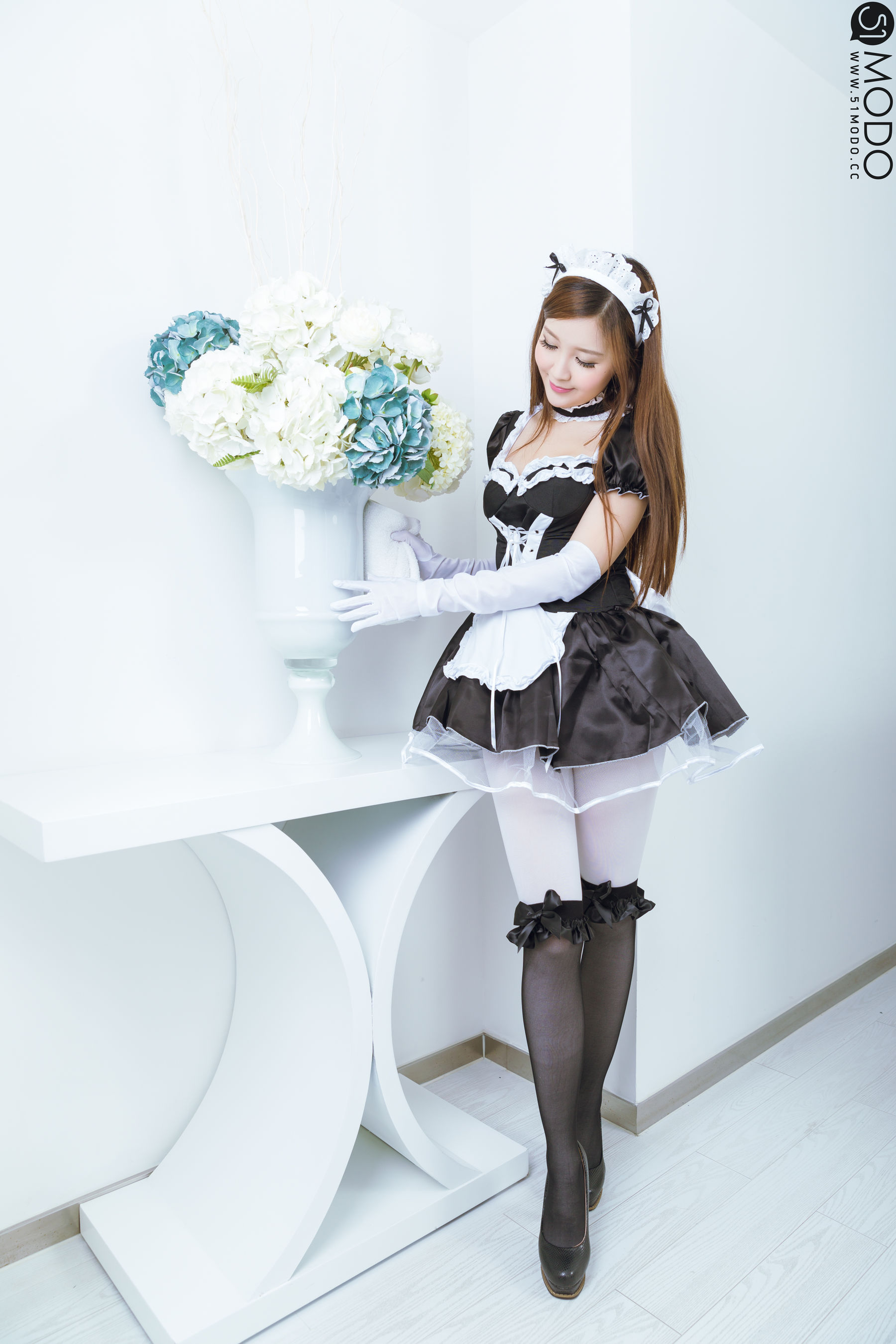 Super cute white silk maid girl 51modo magazine Vol.006