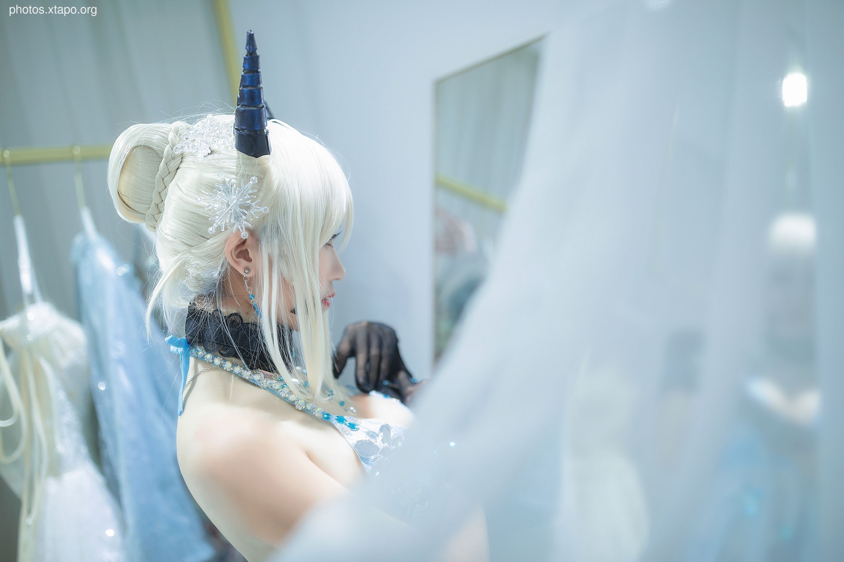 Three Glores_69 Black Gun Strequent 50P-321MB