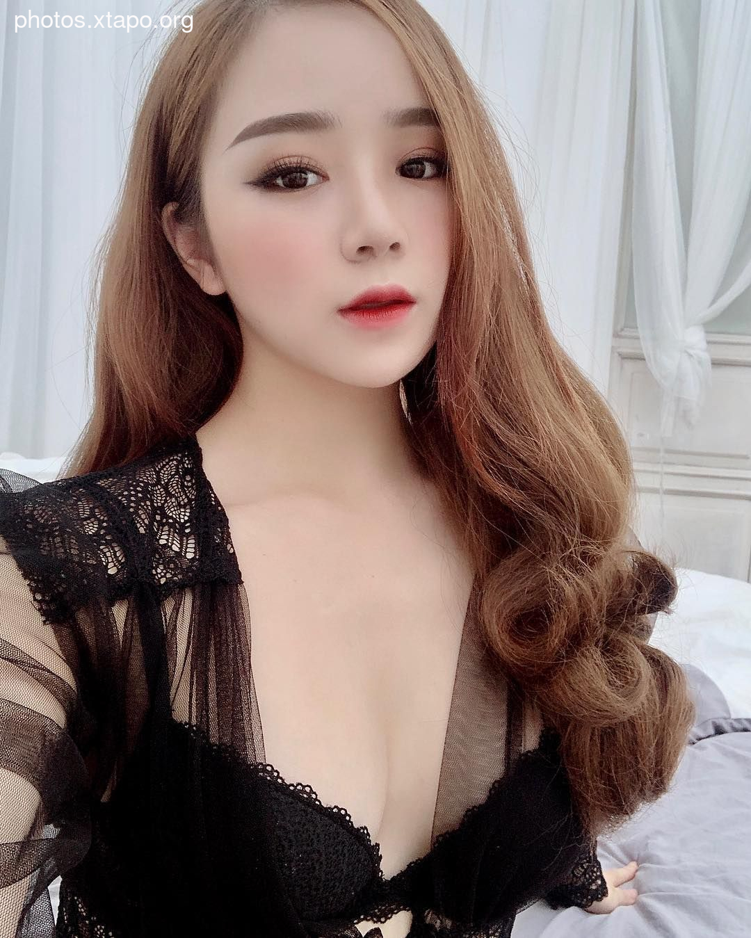 Nguyen Thuy Tien Lovely Picture and Photo