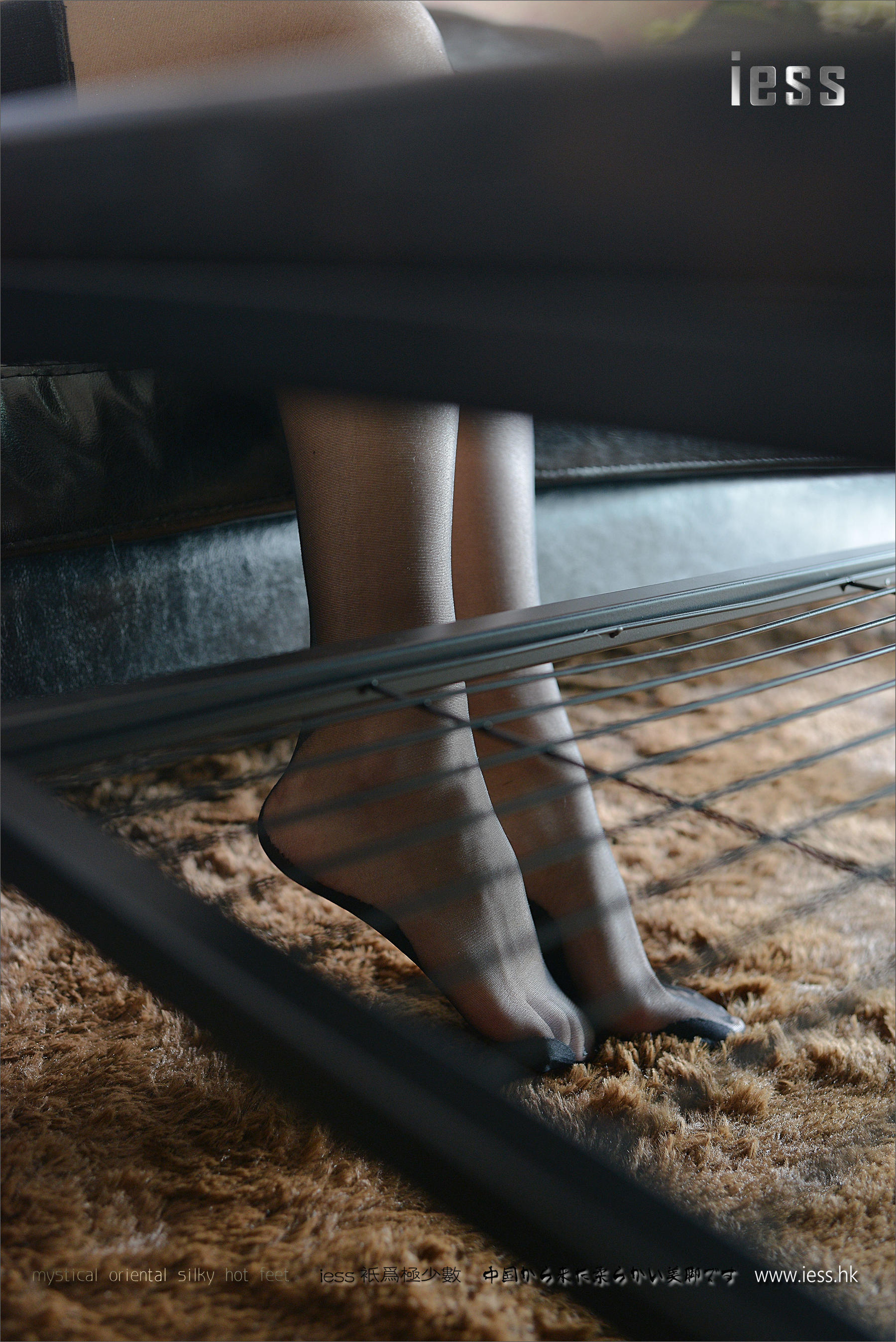 Silk Foot Bento 072 Little C Uniform Black Silk Show IESS is thinking about it