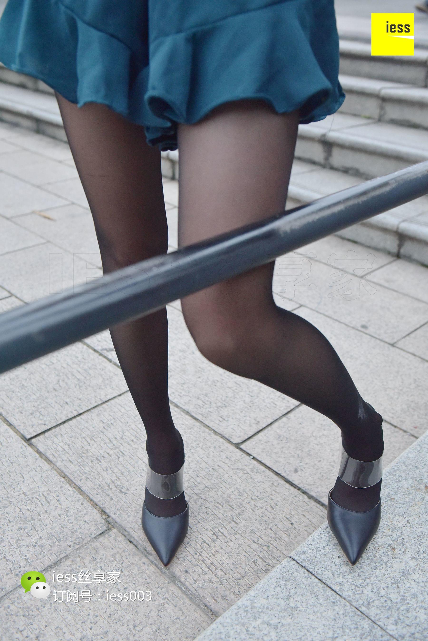 Silk House 029 Wan Ping Little Bridge Flowing Water Black Silk