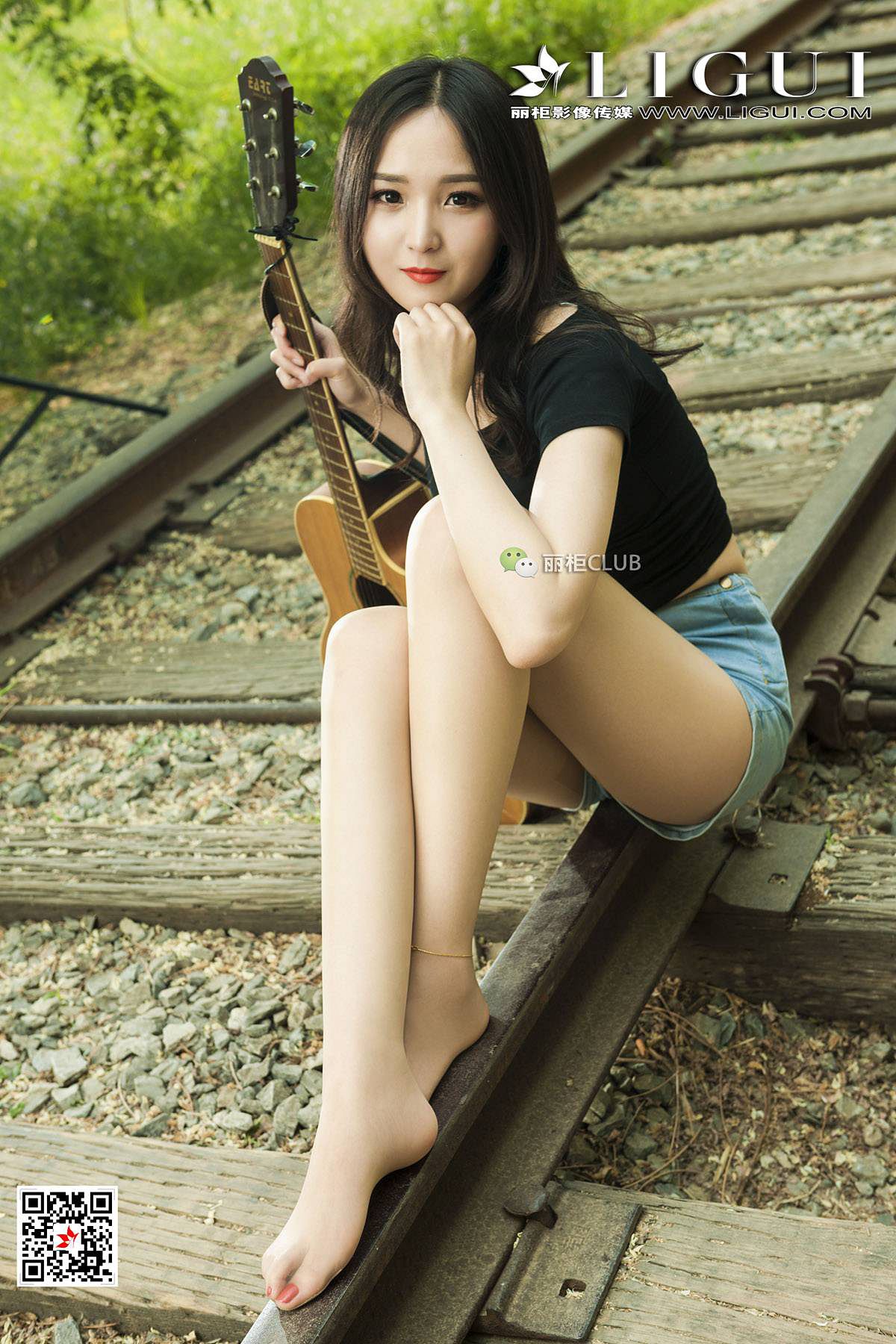 Leg Model Little Ge Literary Silk Foot Girl Ligui Beautiful legs silk foot