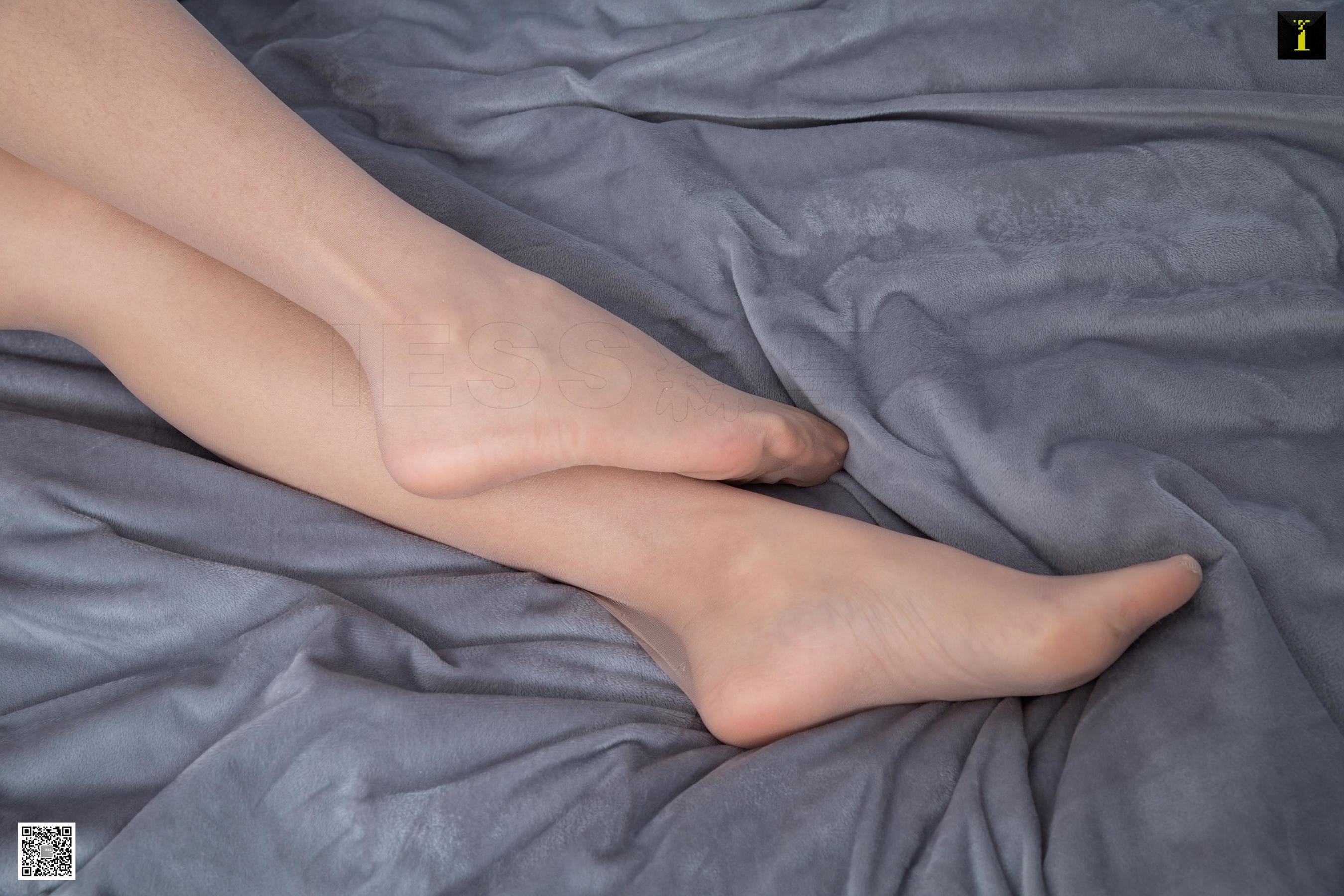 Different Thoughts to IESS Model Wan Ping First Love Nude Color