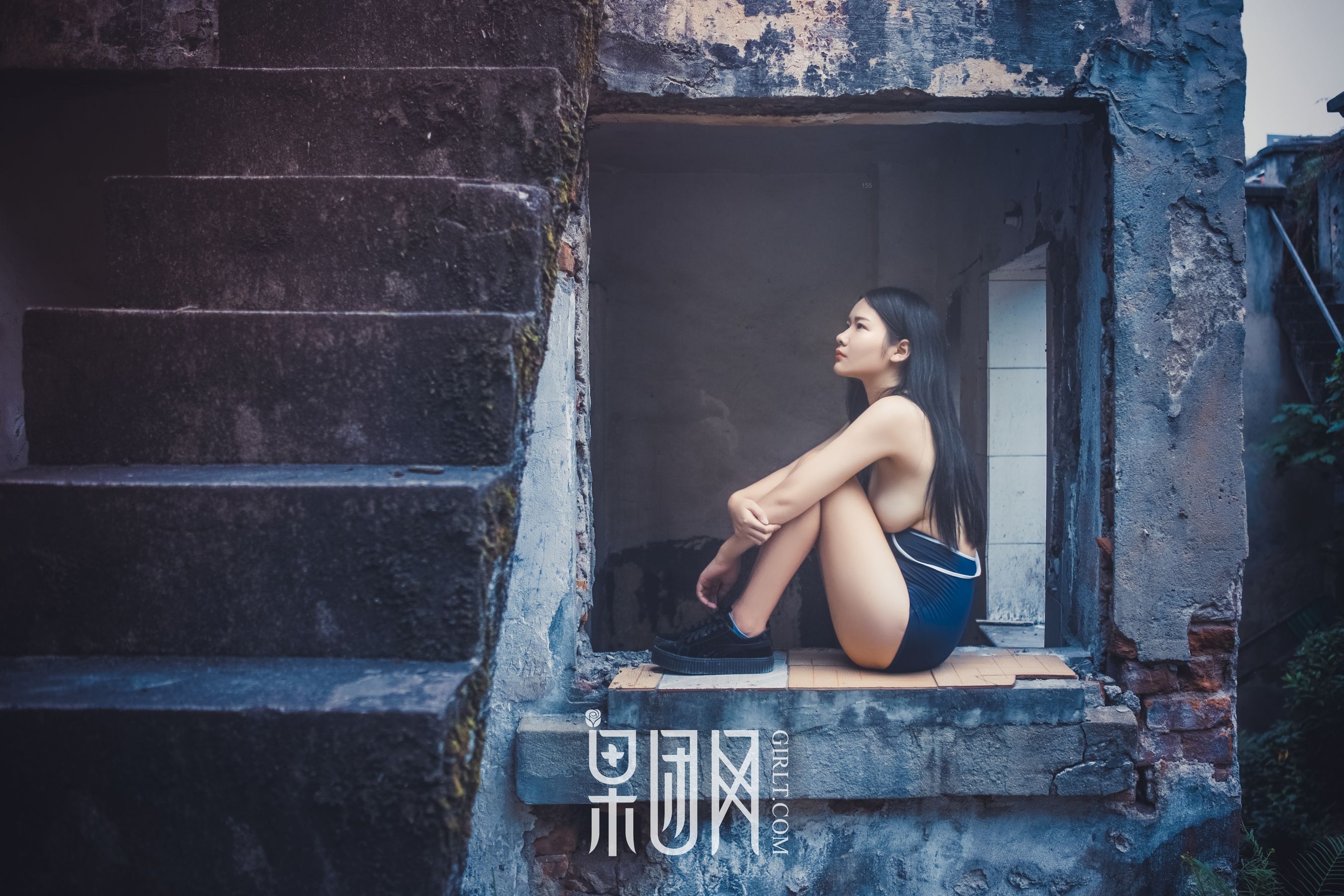 In the old house of silence, a fragrant drama is being staged Fruit Group Girlt No.089