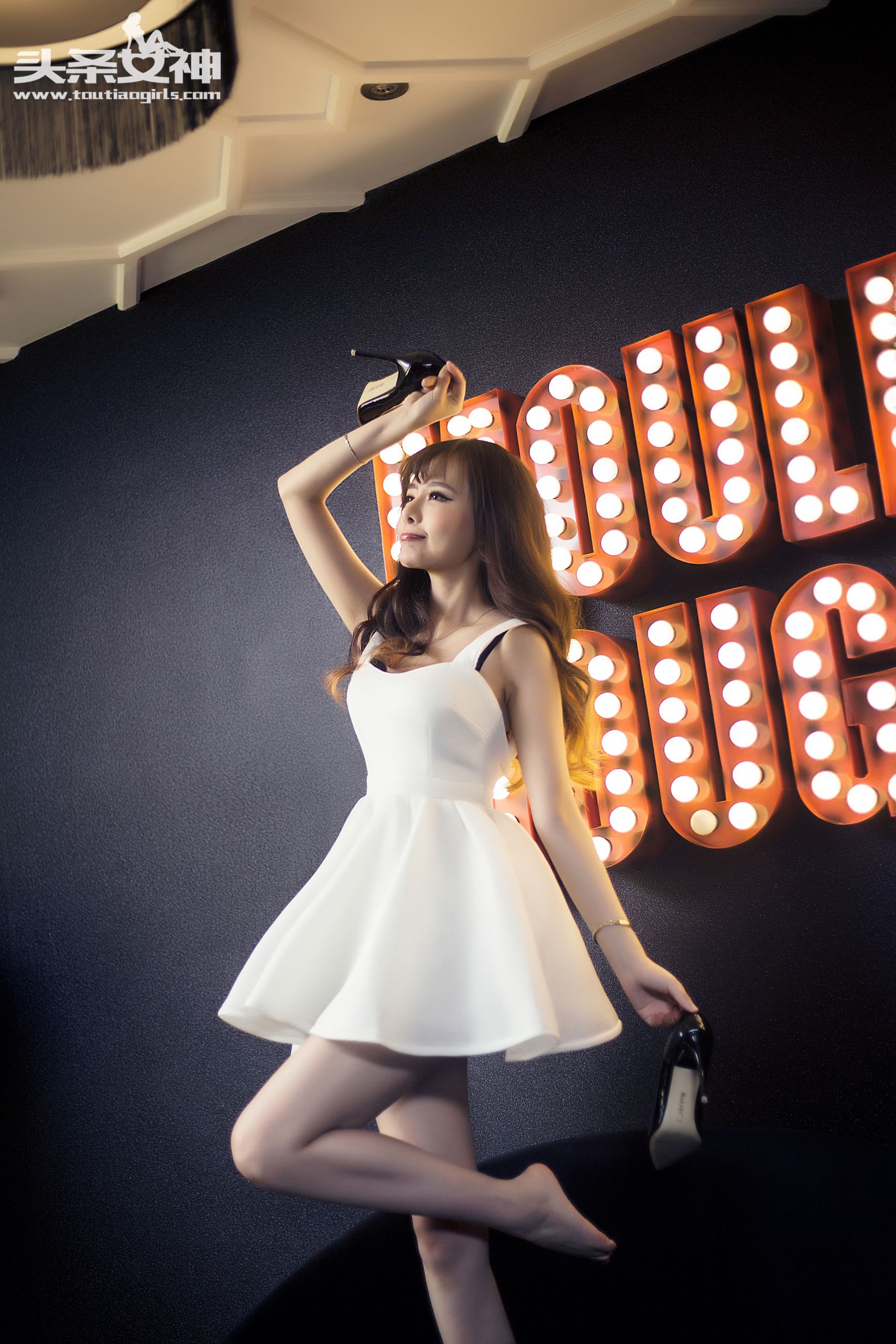 Xiaoqi/Hu Yanqi Nancy Beautiful Leg Queen Headline Goddess