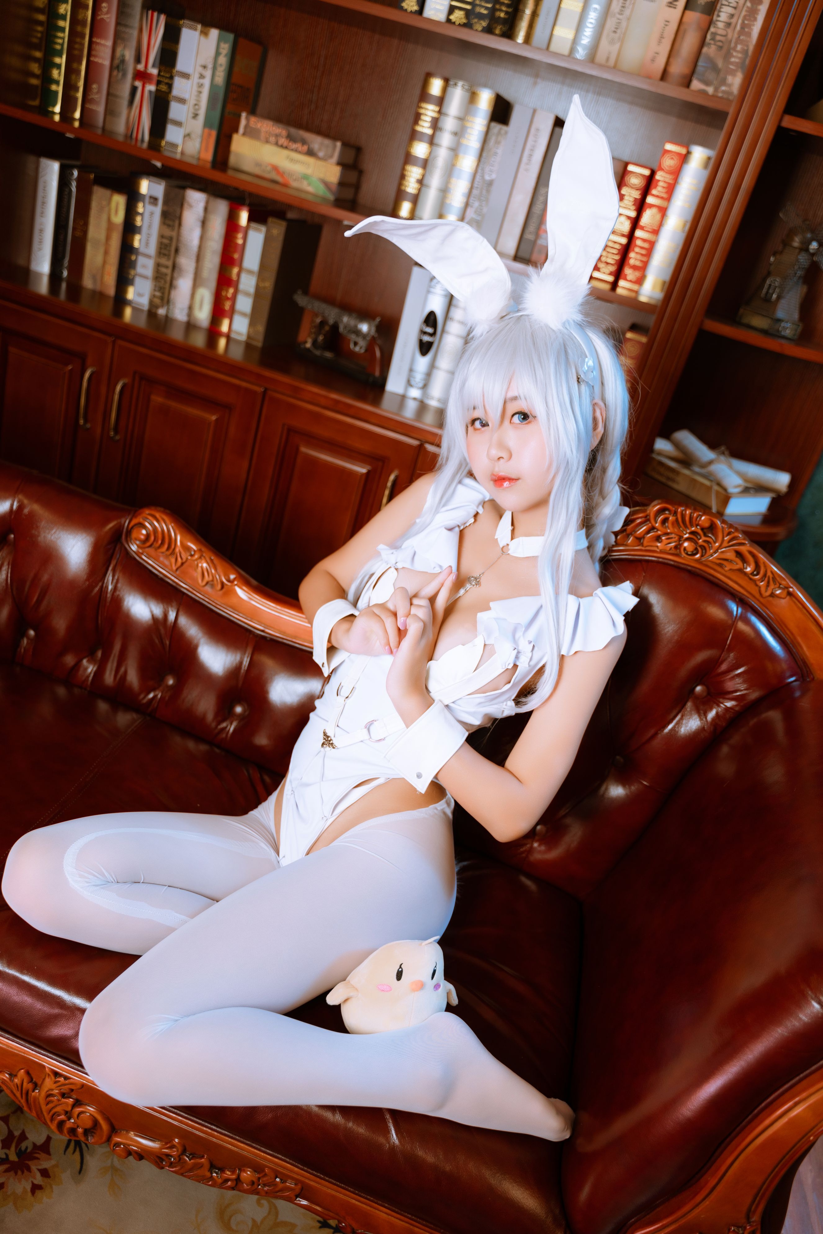 Barbille vicious white rabbit (August 27 member resources)