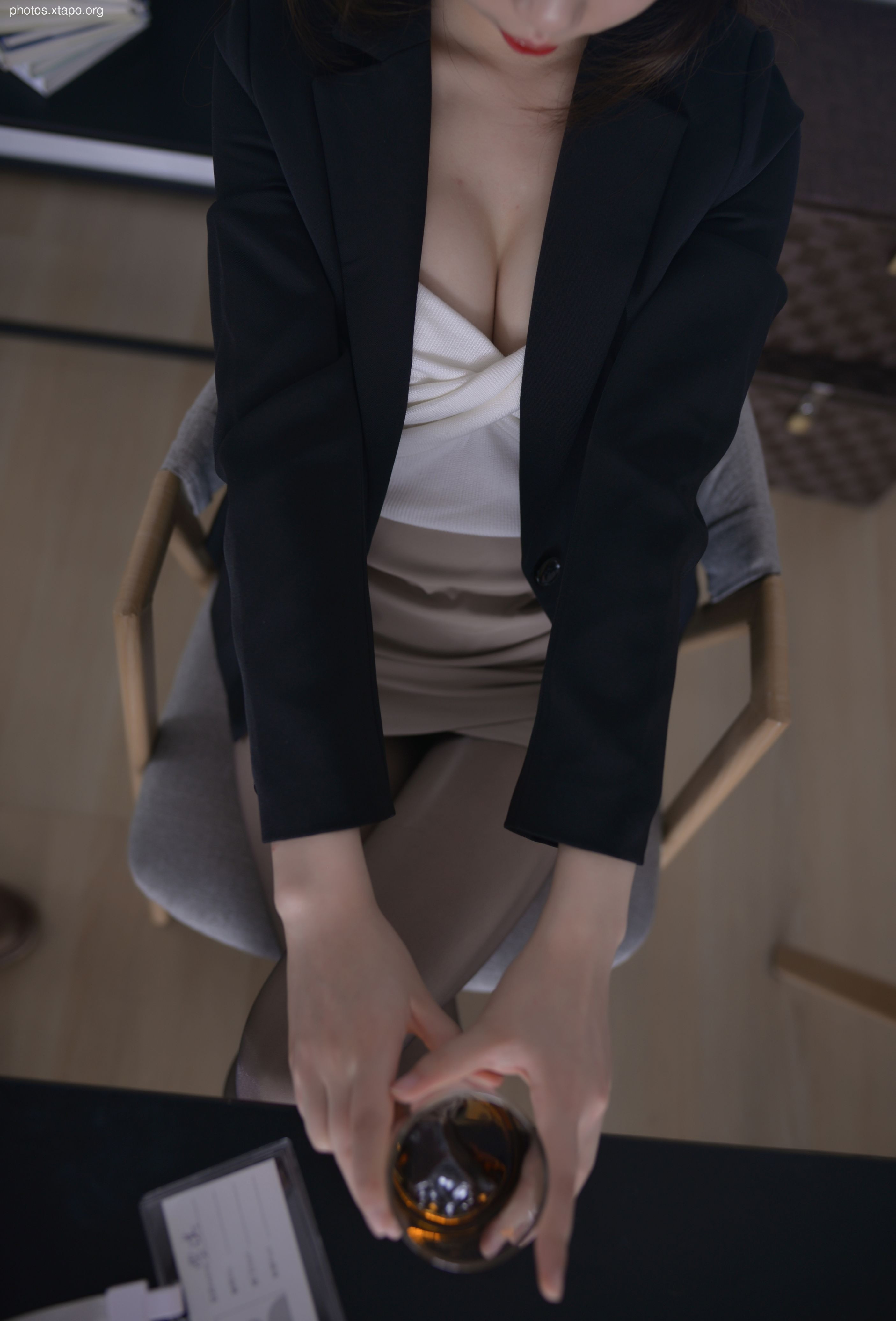 Xueqi SAMA -OL Senate on the first day ordinary versiongentleman version 66Pgifts, sitting face, playing Niu Niu original sound video 6 minutes 02 seconds (August 22 member resources)