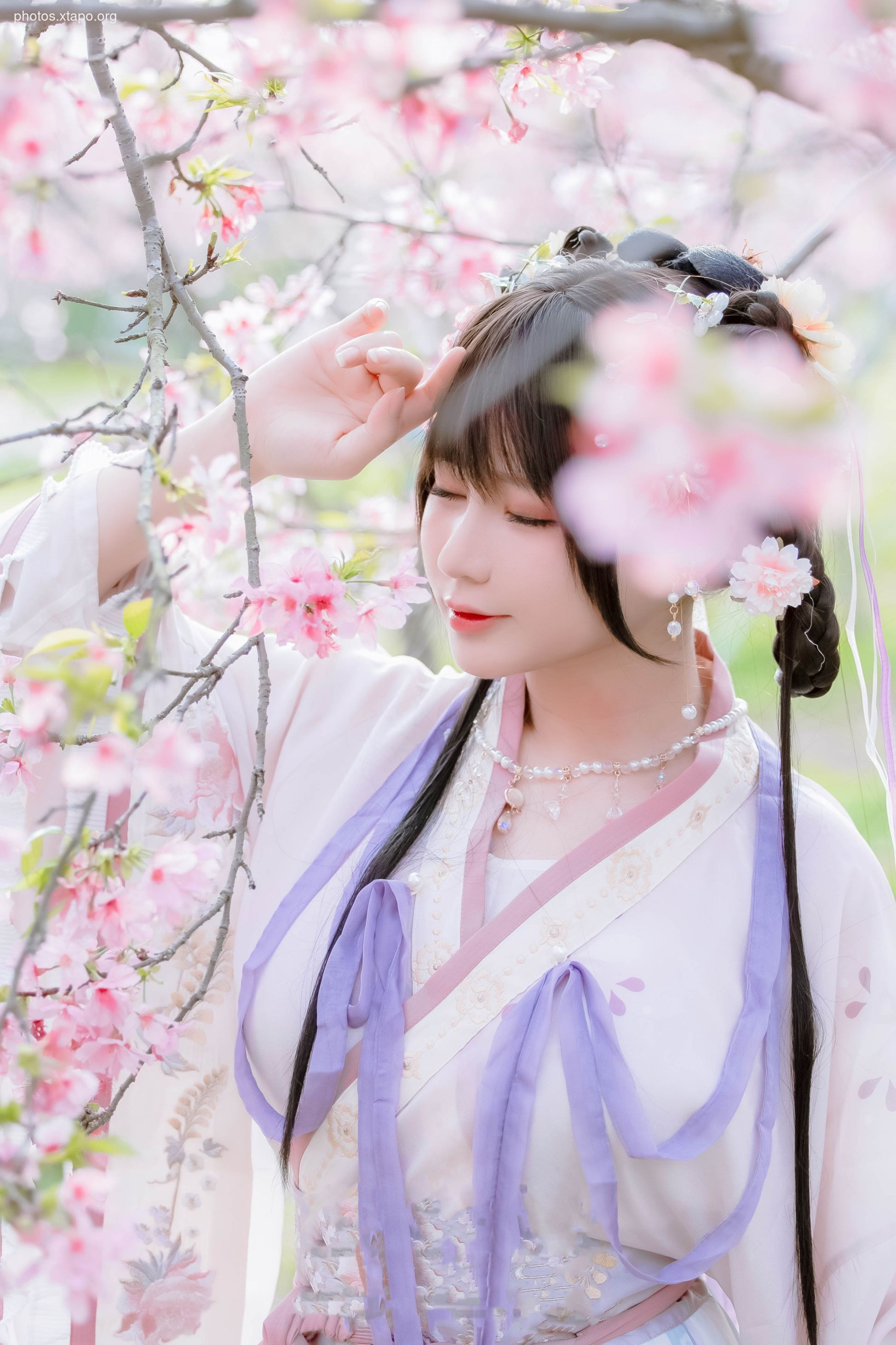 Nyako - Sakura Hanfu Flower God Prayers 52P-219MB