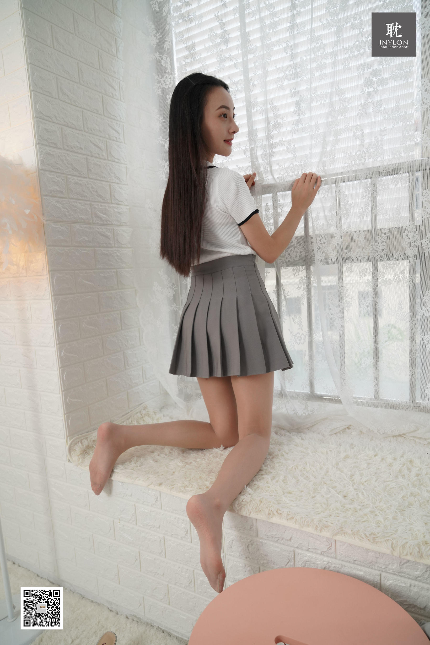 IESS Inclusion Collection 180 model cousin Fellows