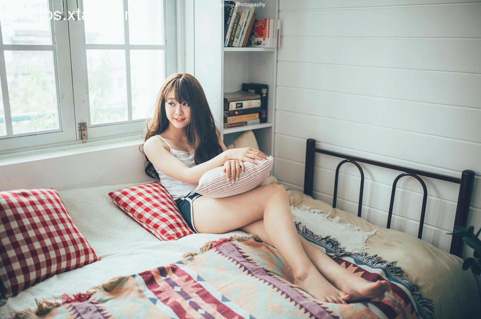 Kim Khanh Cute Picture and Photo