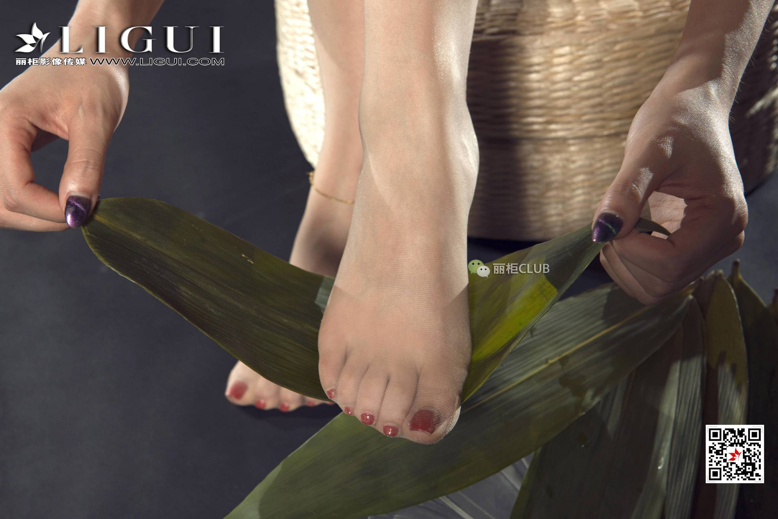 Foot mold ice cream Duanxiang Congs Wong Ligui Internet beauty