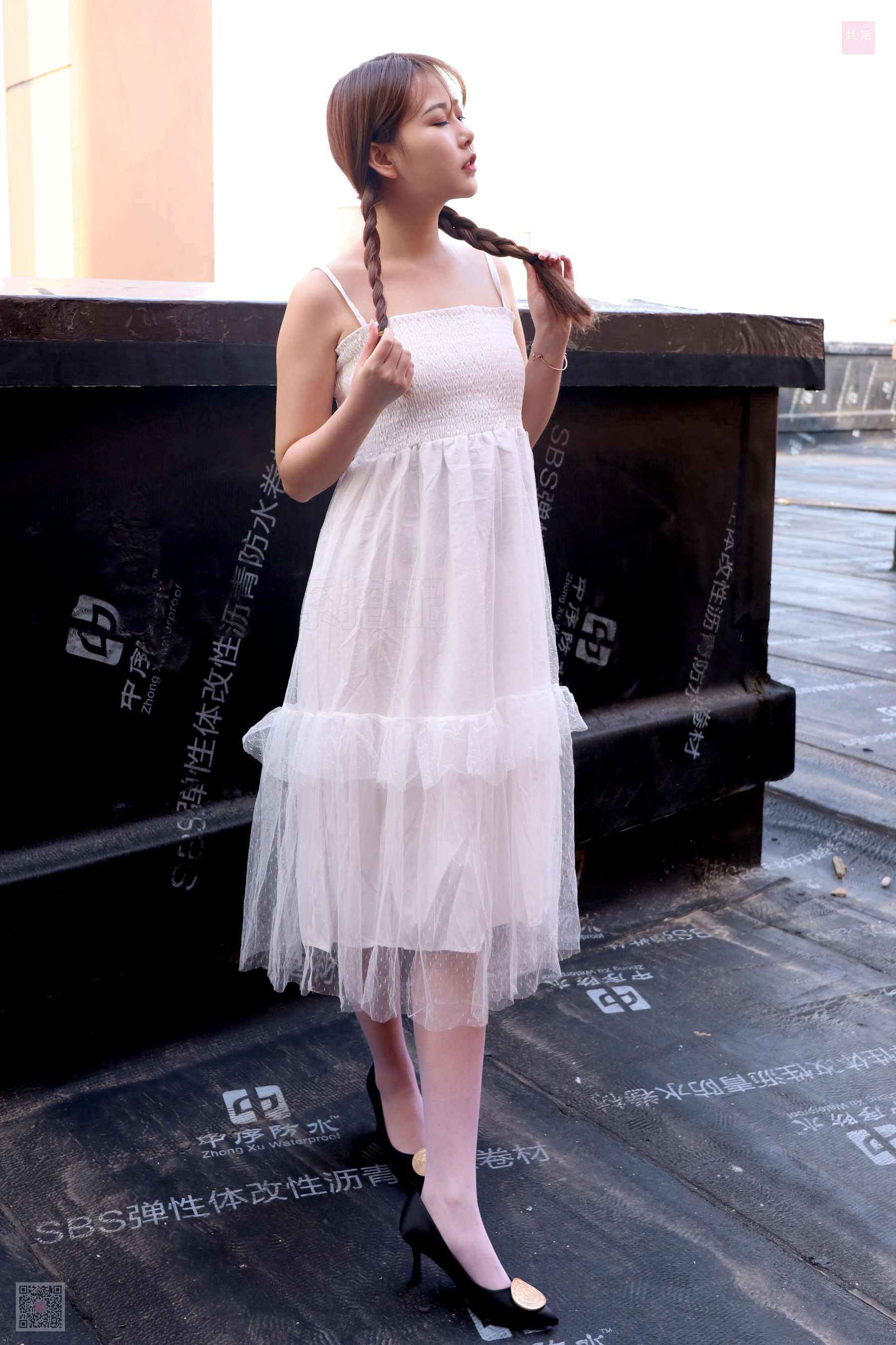 Sihua SH021 girl who dances in the rooftop of Su Yu