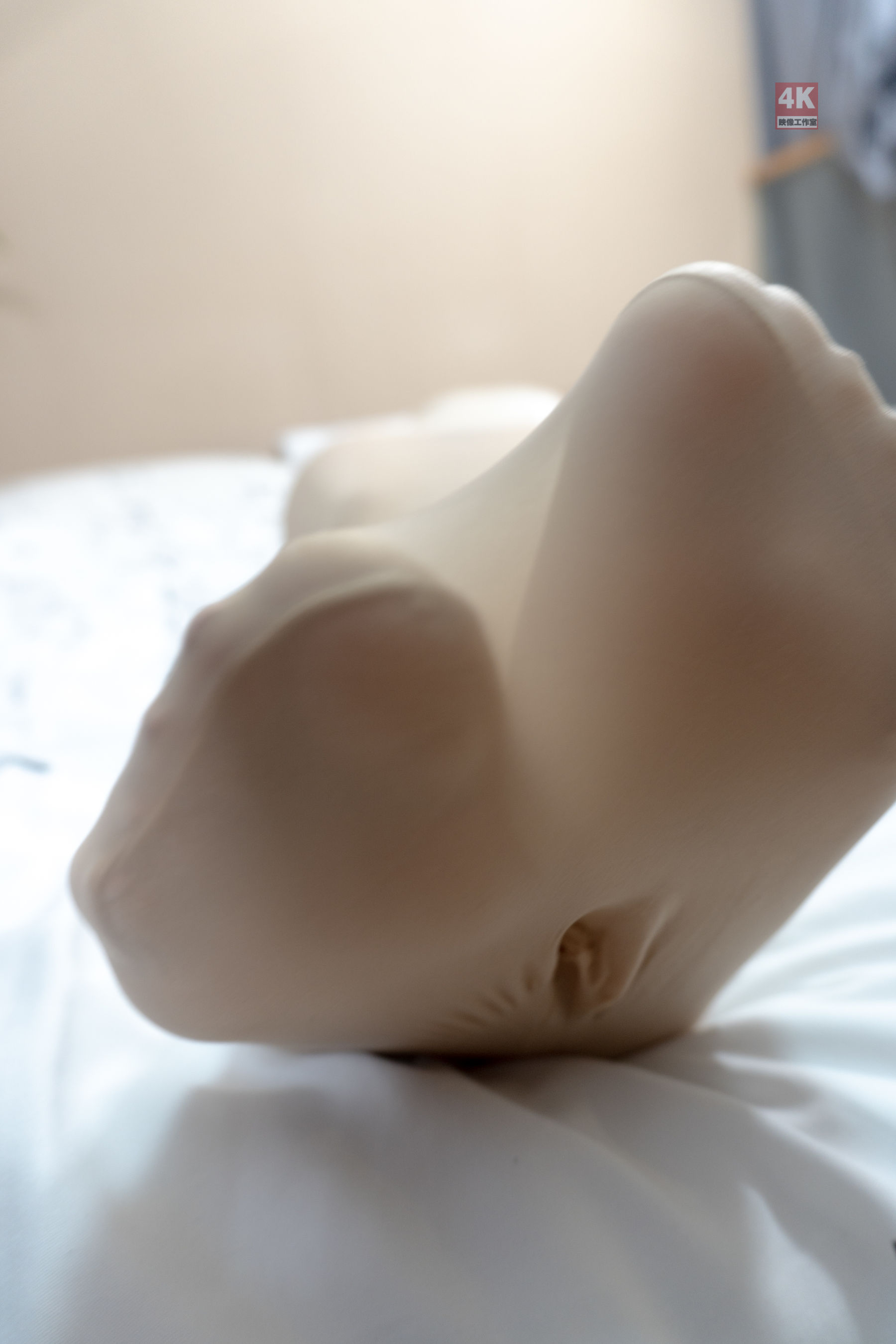 Li Cabinet LIGUI Internet beauty Model Nayako Smooth Stockings Cocoon