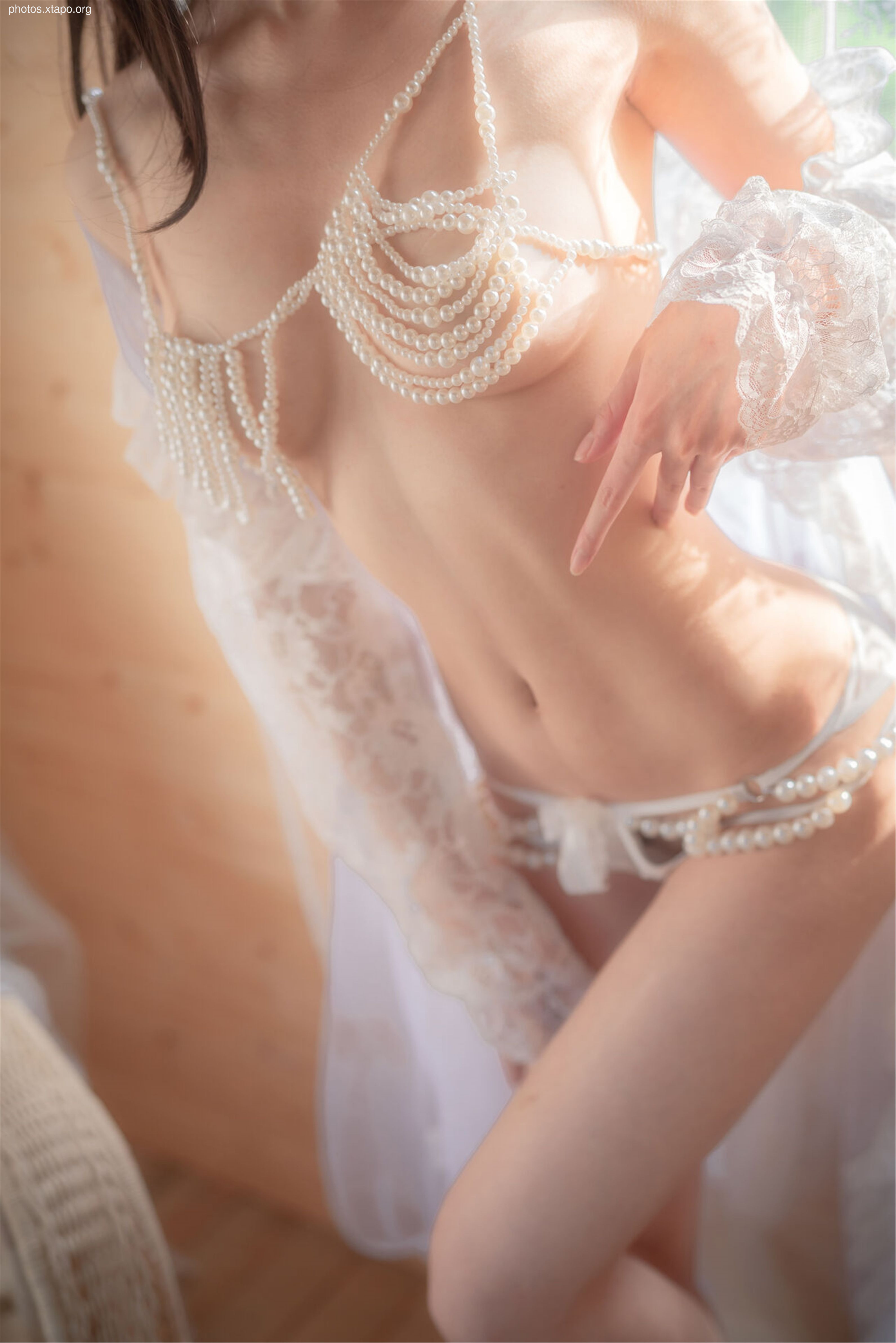 Abao is also crowned in November 29p-337MB