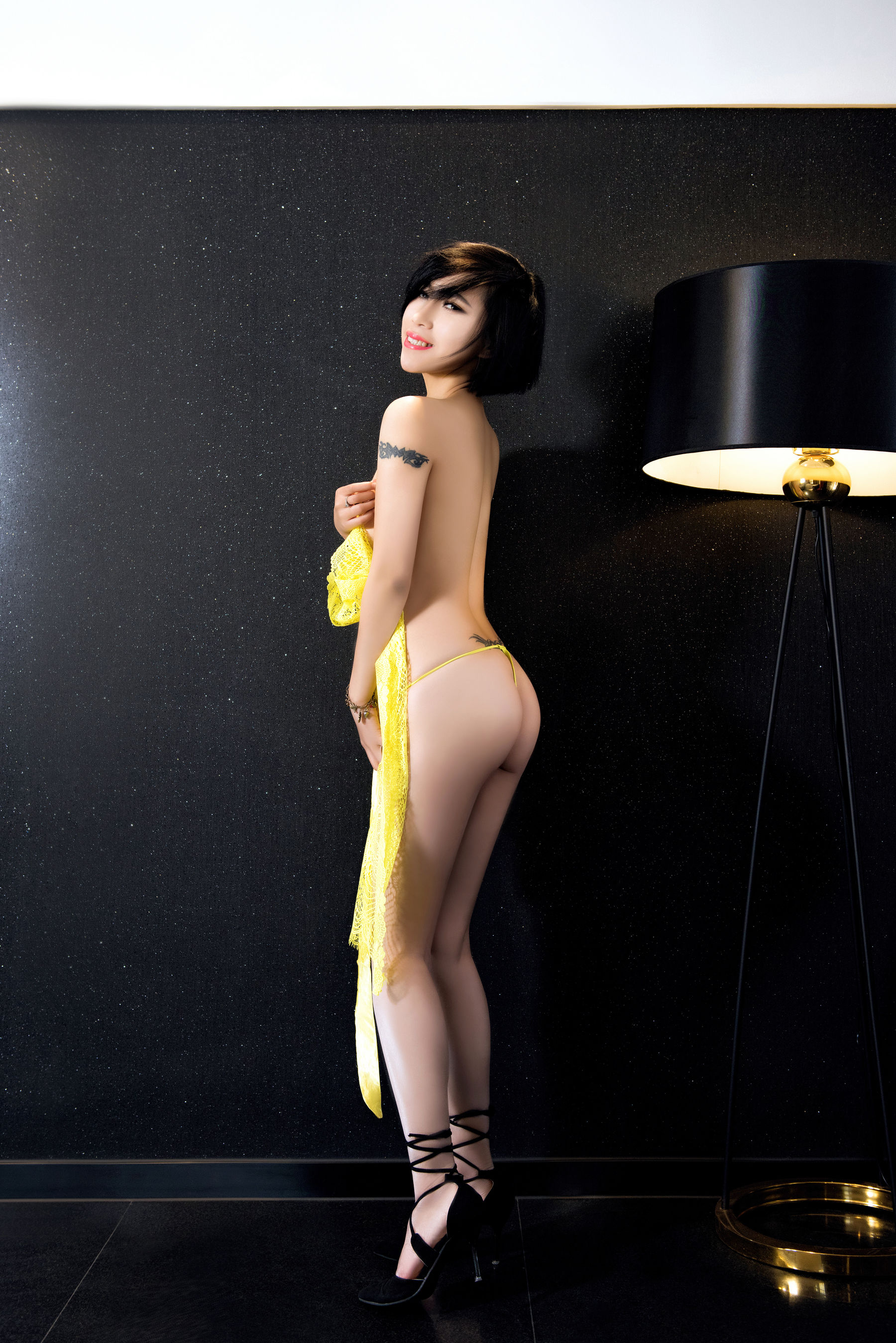 Tian Yiyi Fengyun Beauty Midnight Fascination Temptation Goddess Slady No.004