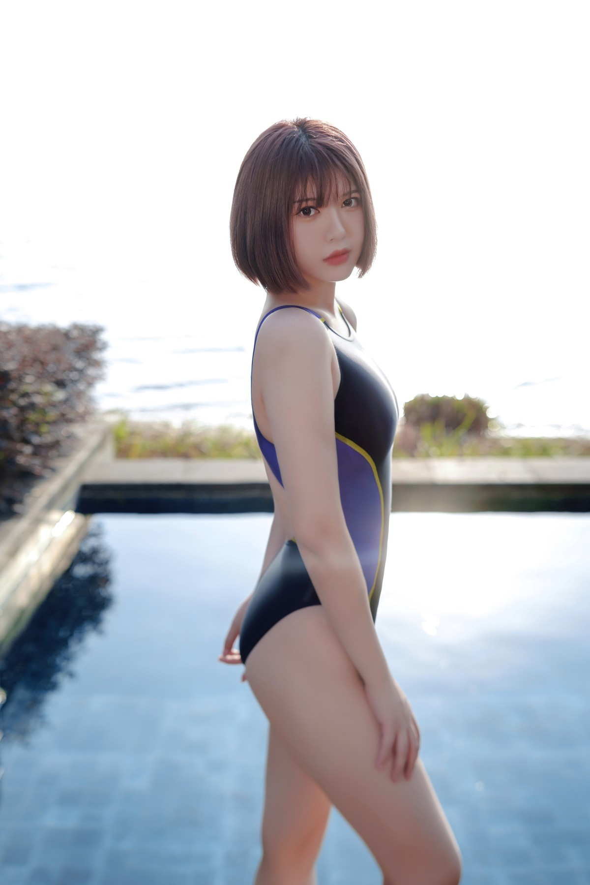 Cosplay Hanhanko She Wearing a Competitive Swimsuit