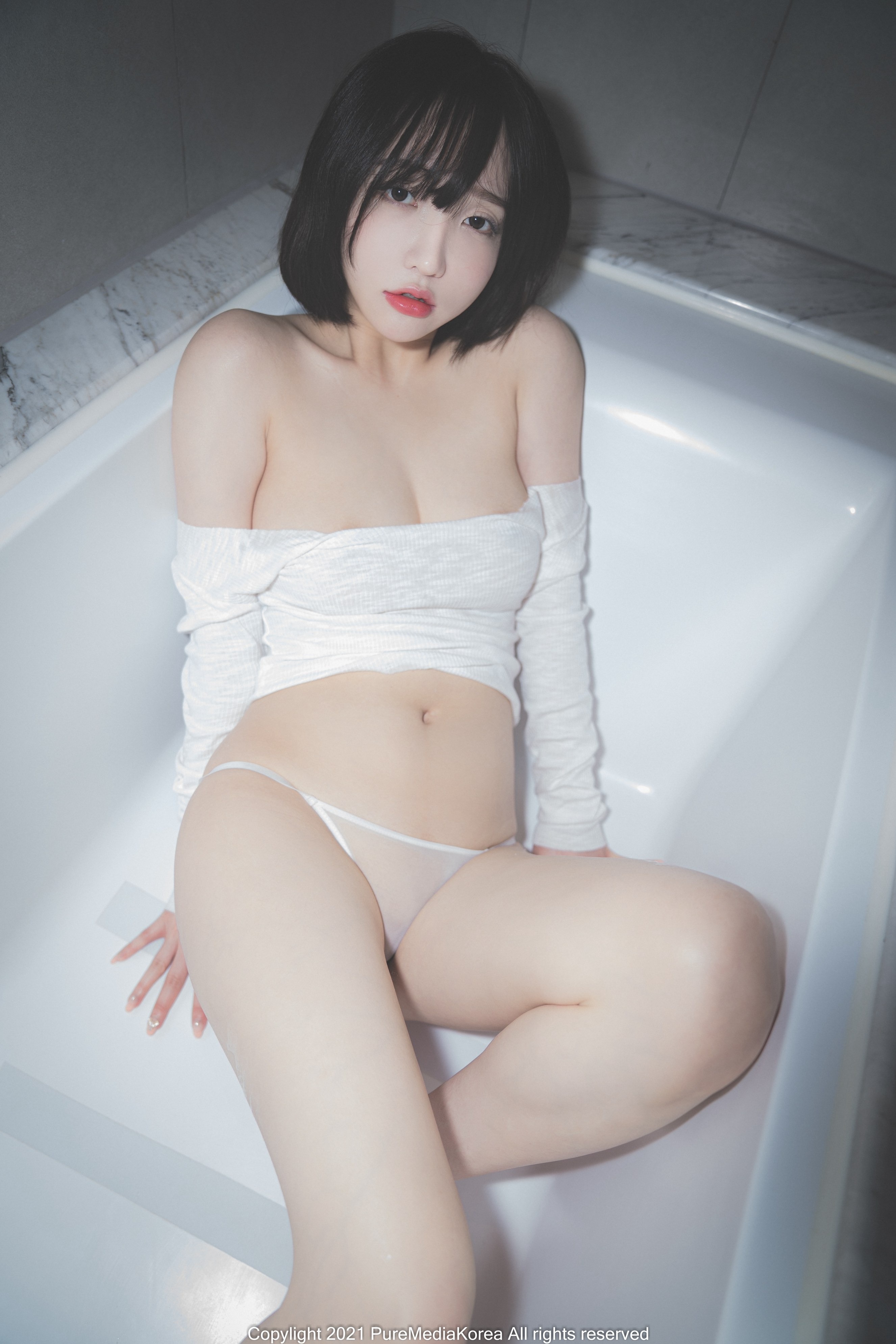 Pure Media Vol.070 Son Ye-Eun 72P