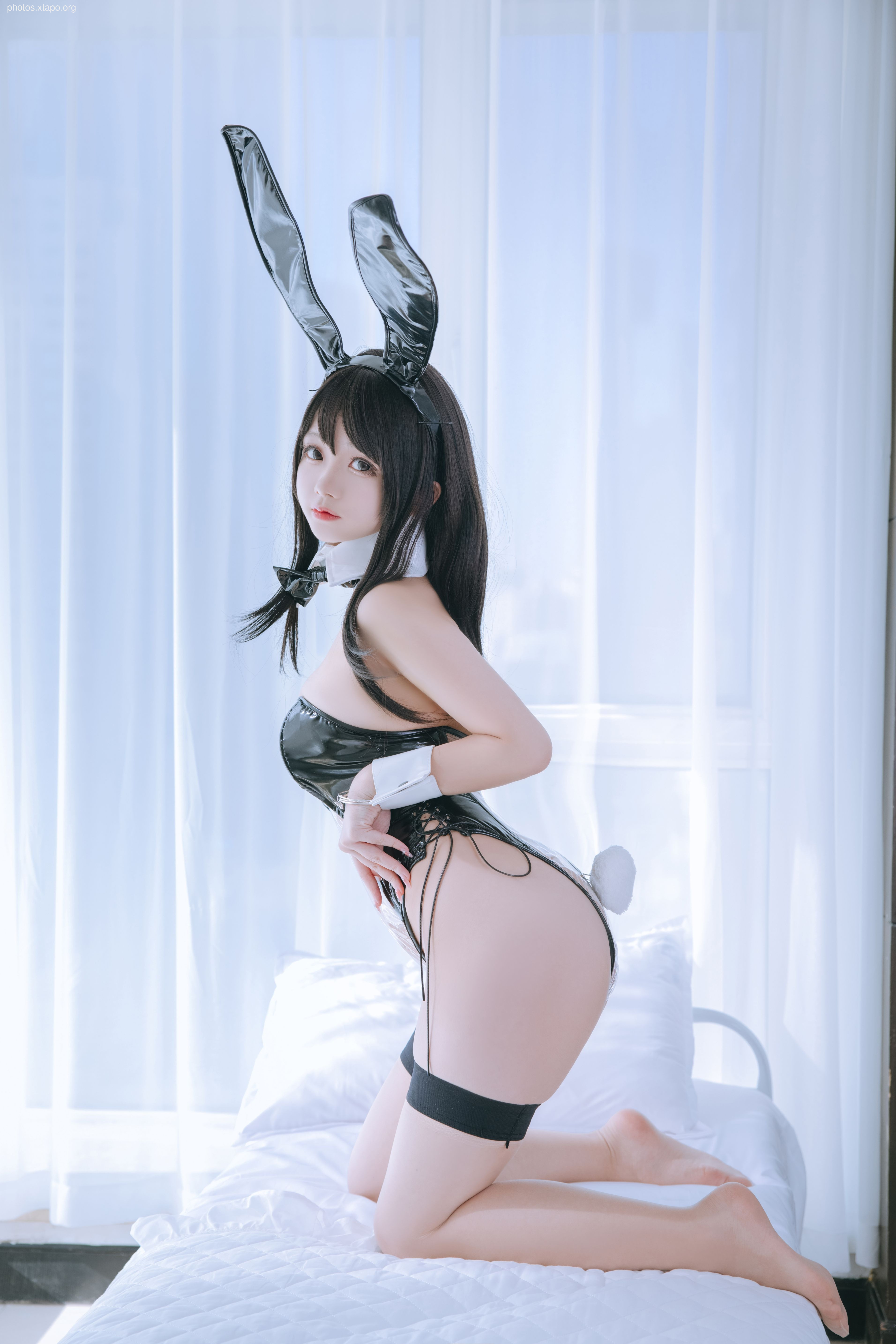 Renai Jiao Transparent Rabbit Girl