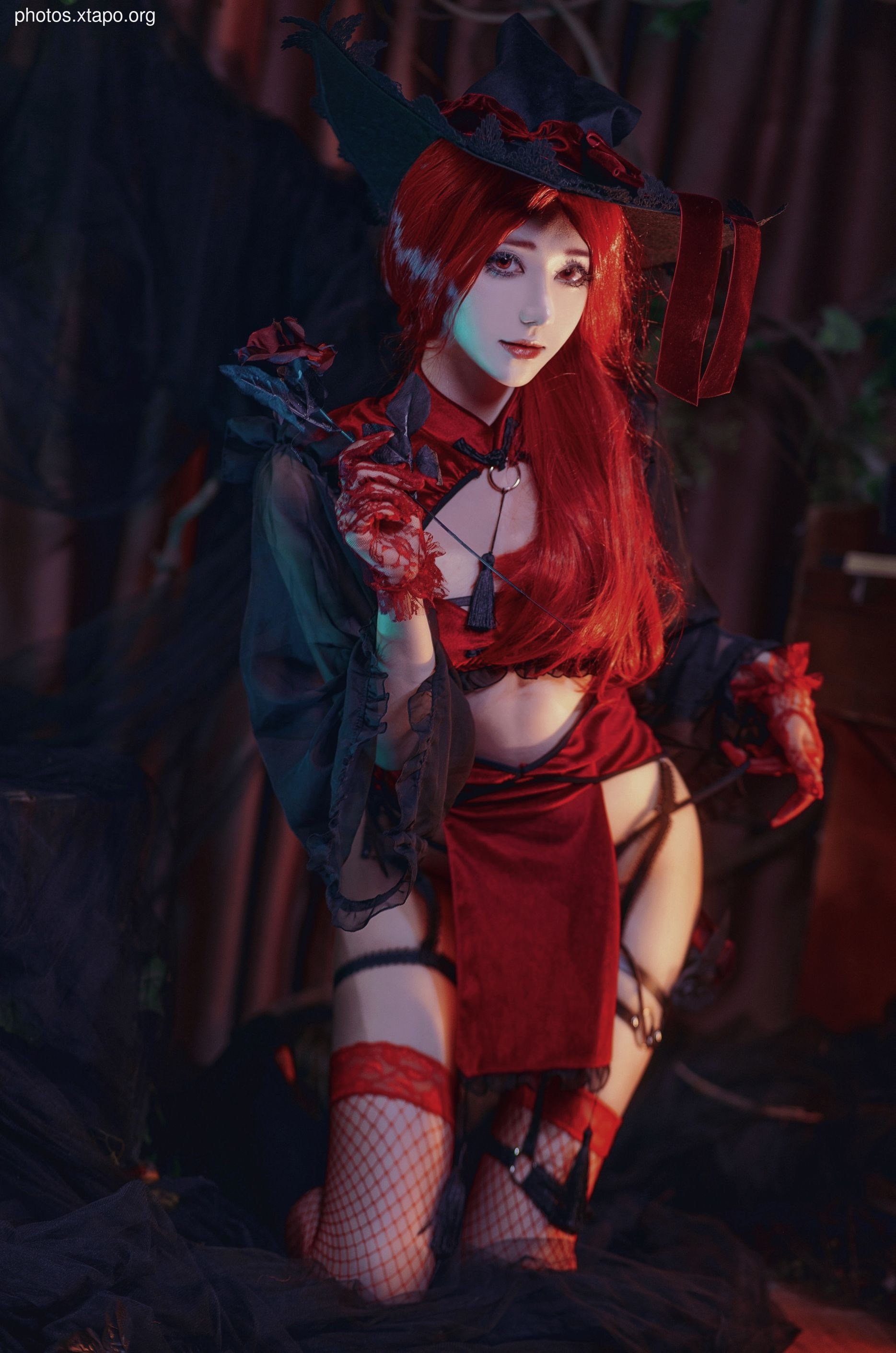 Nan Tao Momoko -Red Witch