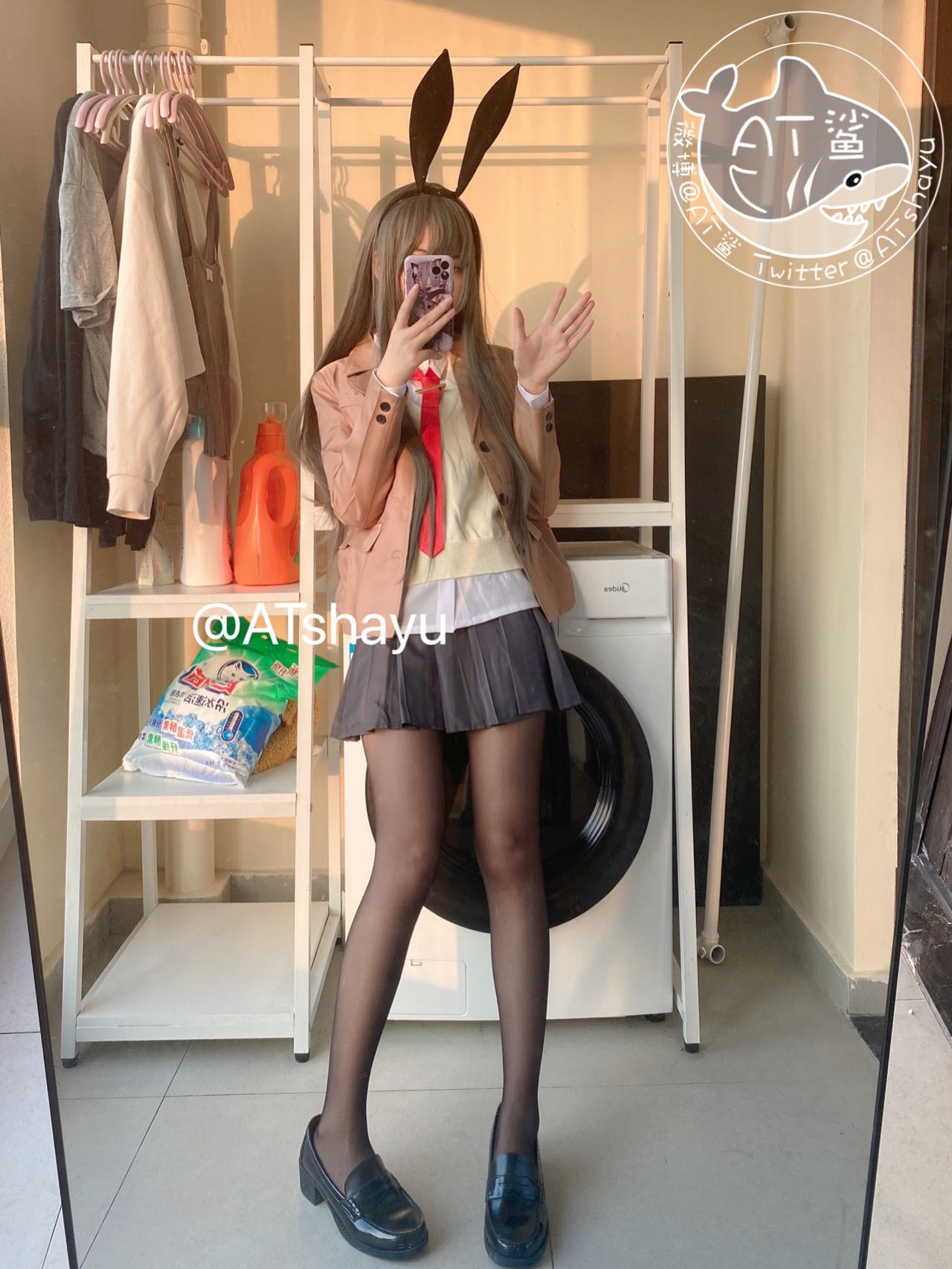 AT Shark -Mai Mai Sister