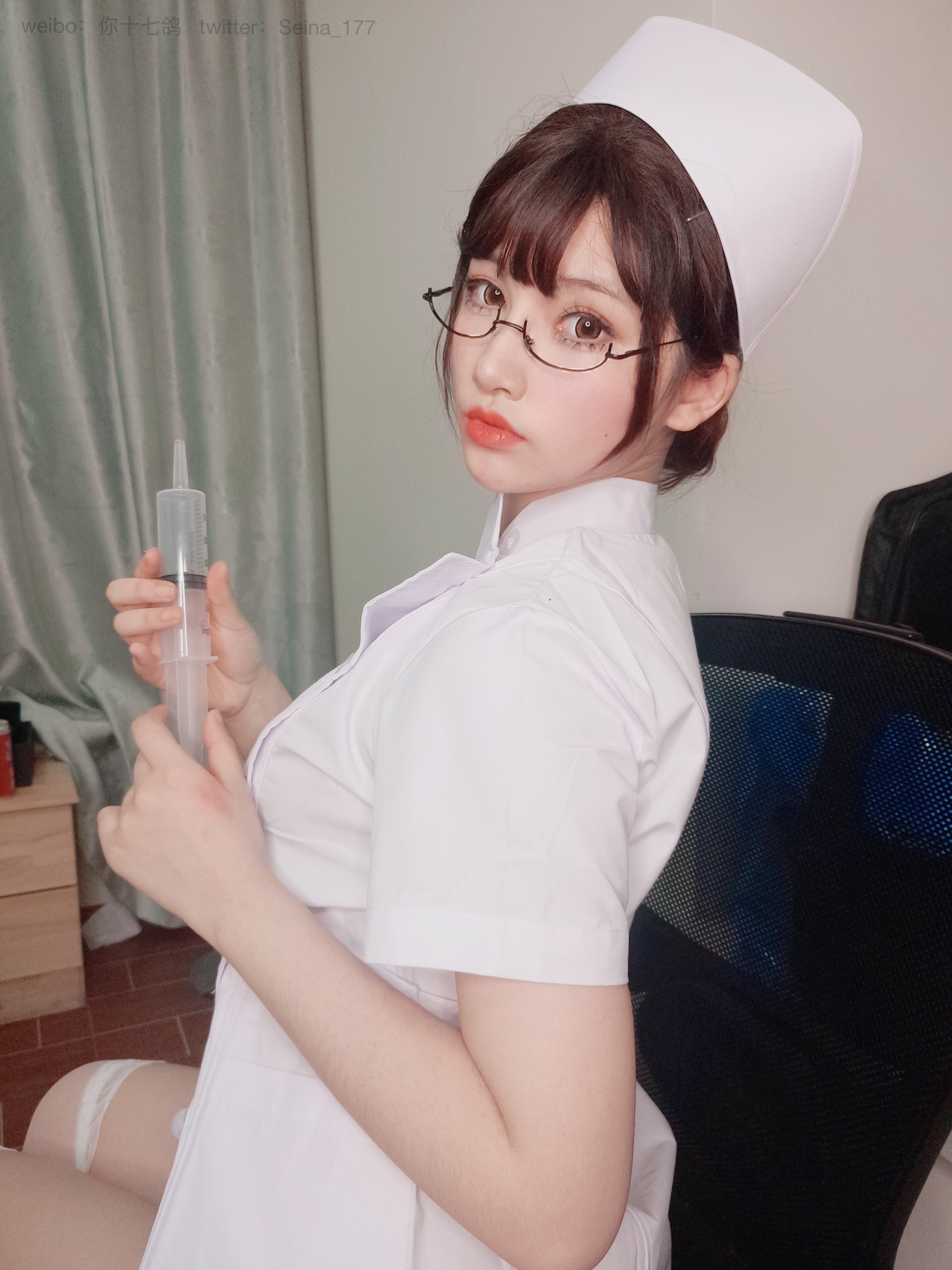 You seventeen pigeons white nurse 110p1v-535MB