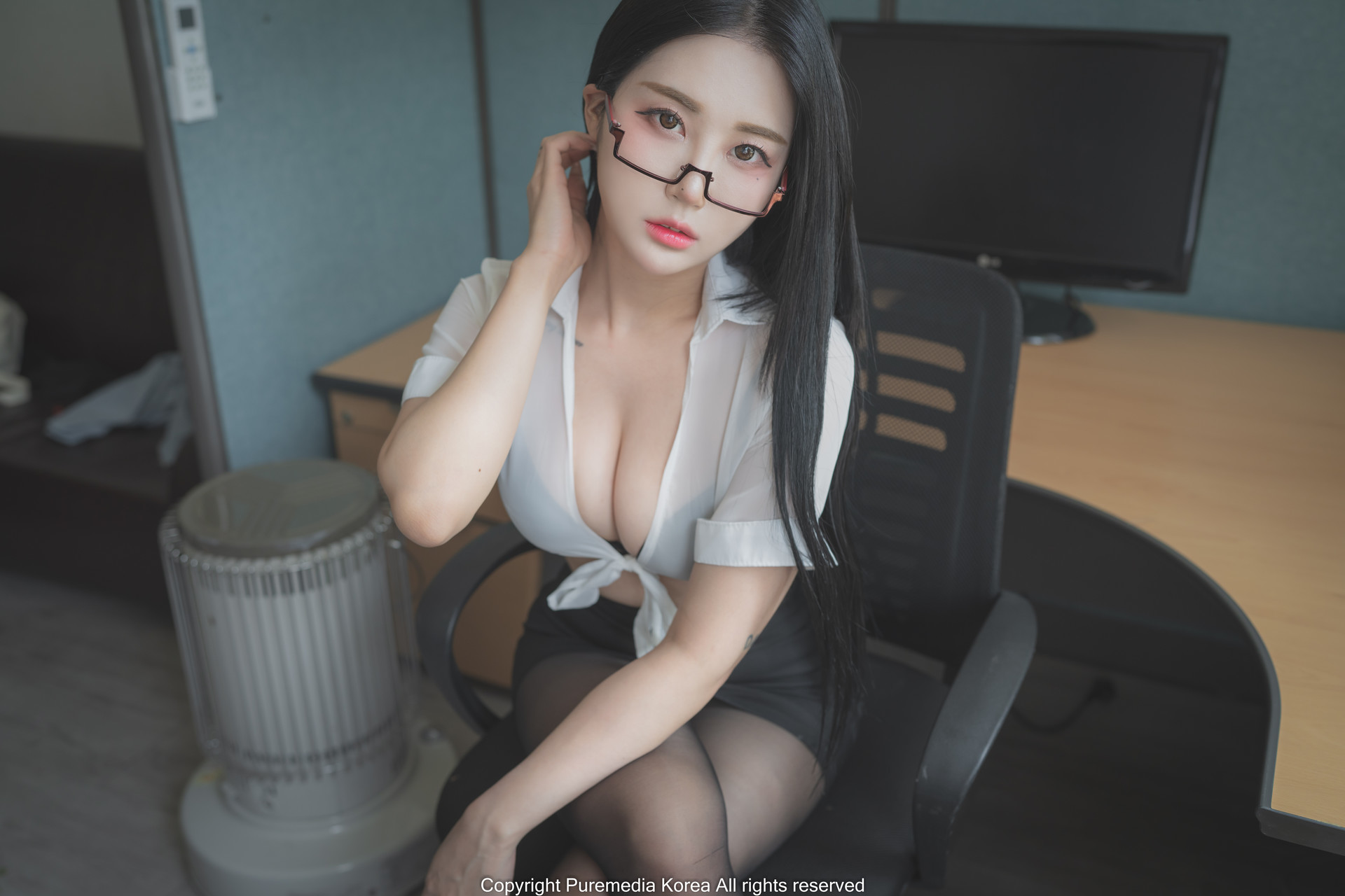 Jeong Bomi 정보미, [PURE MEDIA] Vol.182 Bomistry’s Office Set.01