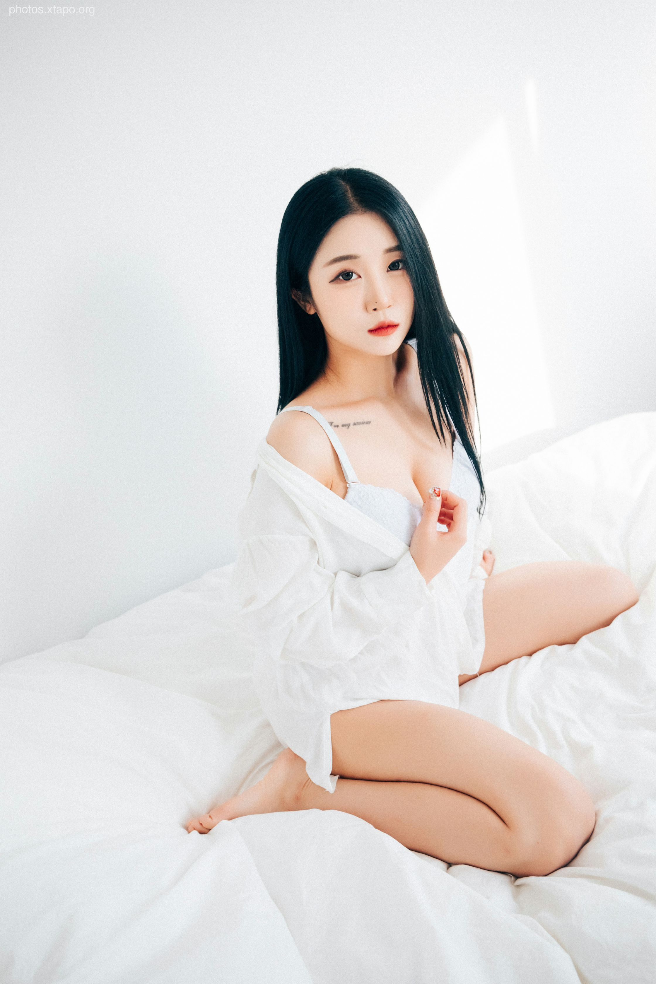 Bomi (보미) - LOOZY The undress 69P-906MB