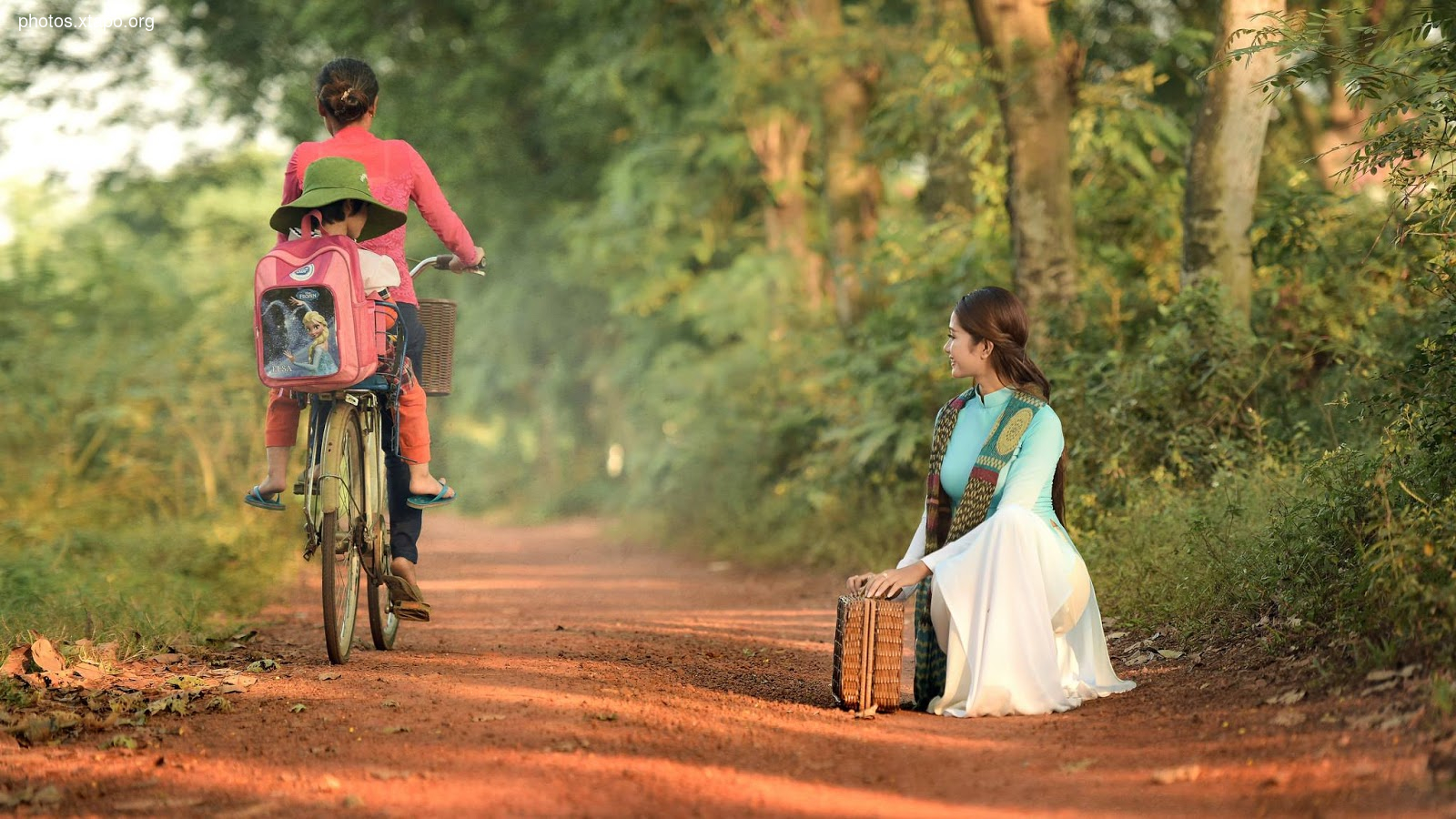 the way to the small neighborhood