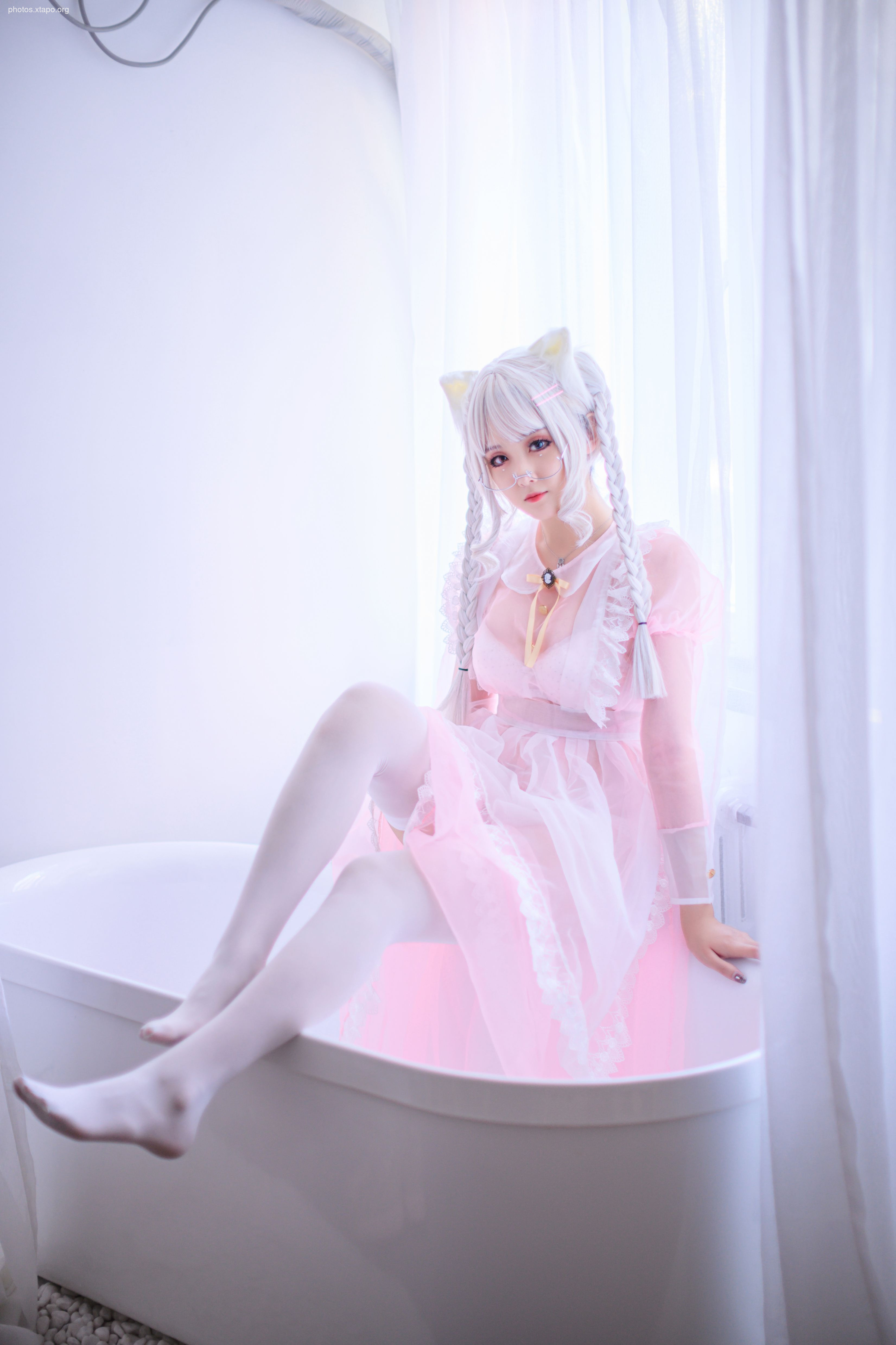 Qiu Chuchu pink transparent maid